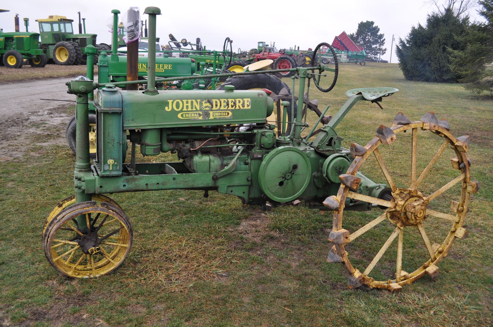 1937 John Deere Unstyled B, steel wheels, narrow front, SN B-34364