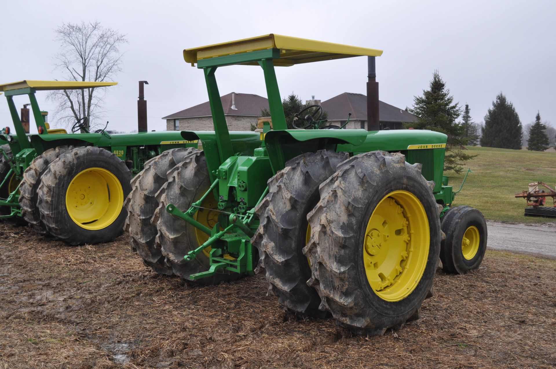 John Deere 4520 tractor, diesel, 18.4-38 rice & cane axle duals, 11.00-16 wide front, ROPS w/ - Image 3 of 17