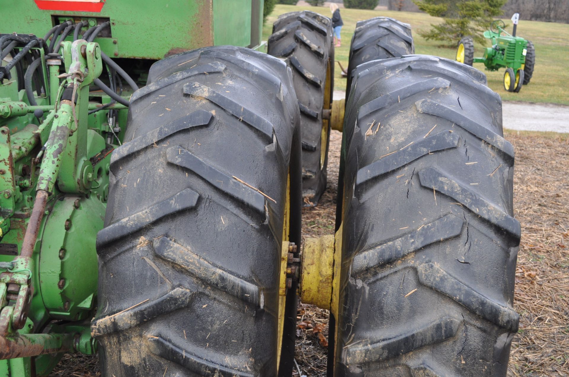 John Deere 7020 tractor, 4WD, diesel, 18.4-34 duals, original paint, motor overhaul, CHA, Syncro, - Image 7 of 21