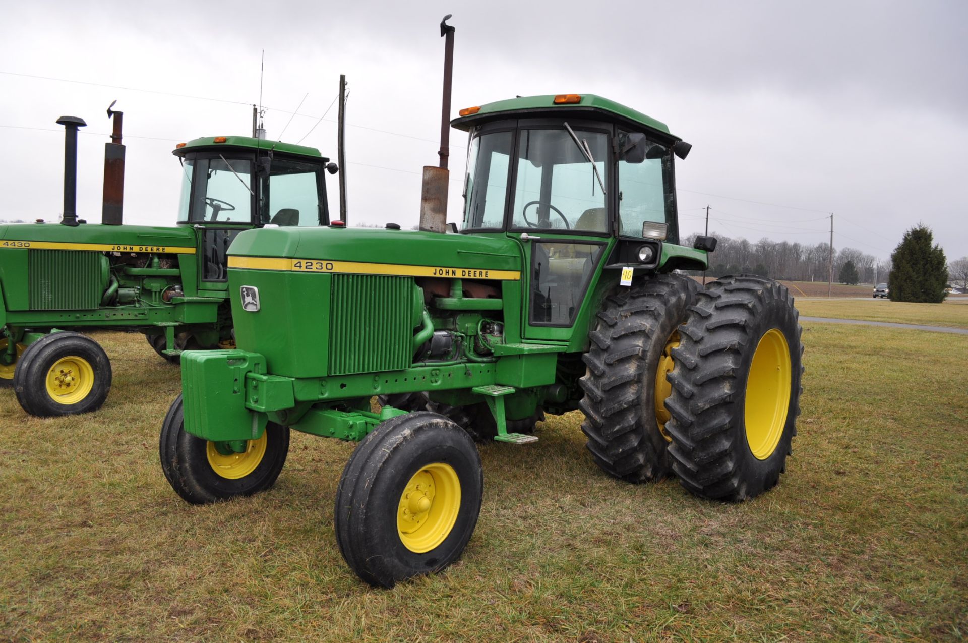 John Deere 4230 tractor, diesel, 18.4-34 hub duals, 10.00-16 front, CHA, Quad range, 2 hyd