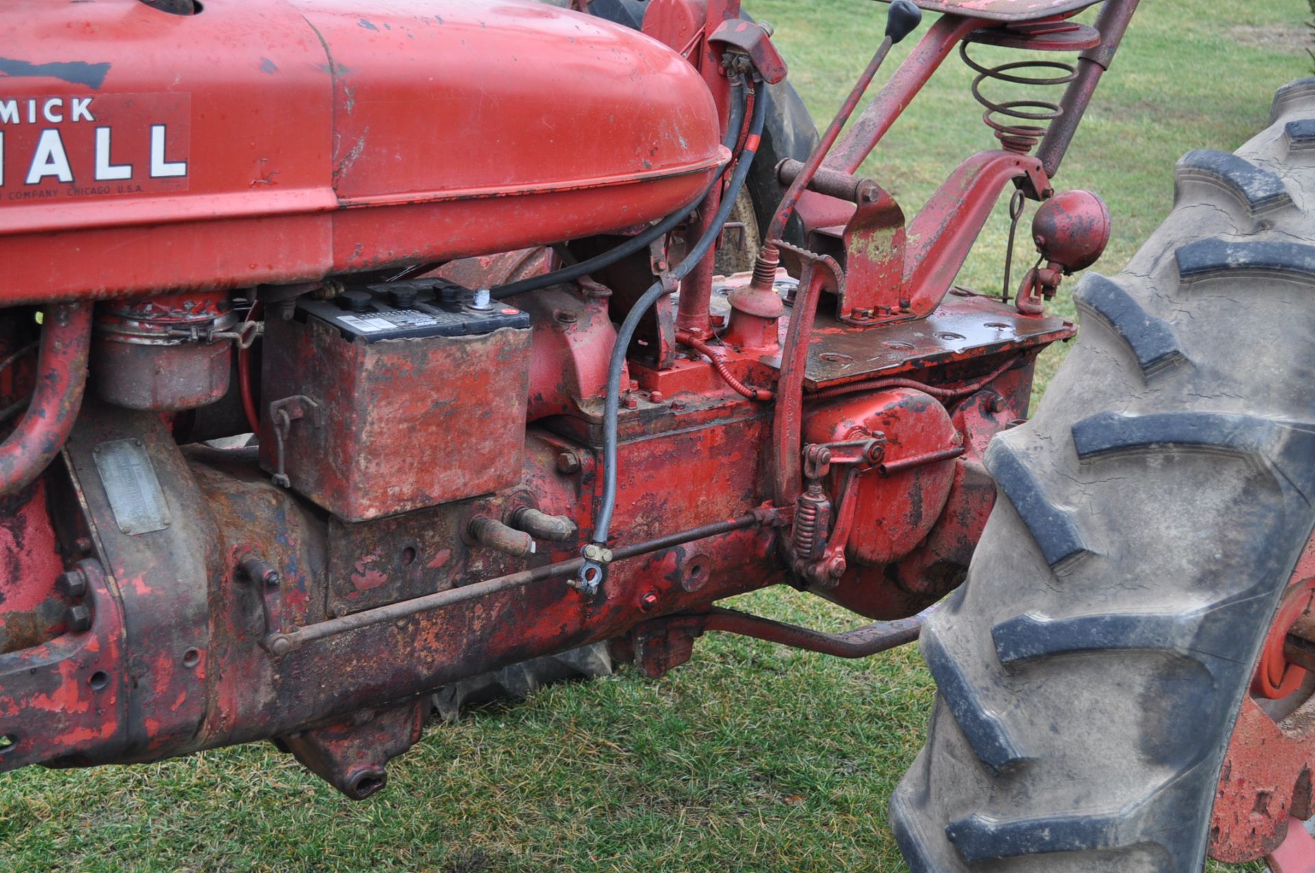 McCormick Farmall H tractor, 12.4-38 rear, narrow front, side pulley, 540 pto, SN FBH273308XL - Image 12 of 14