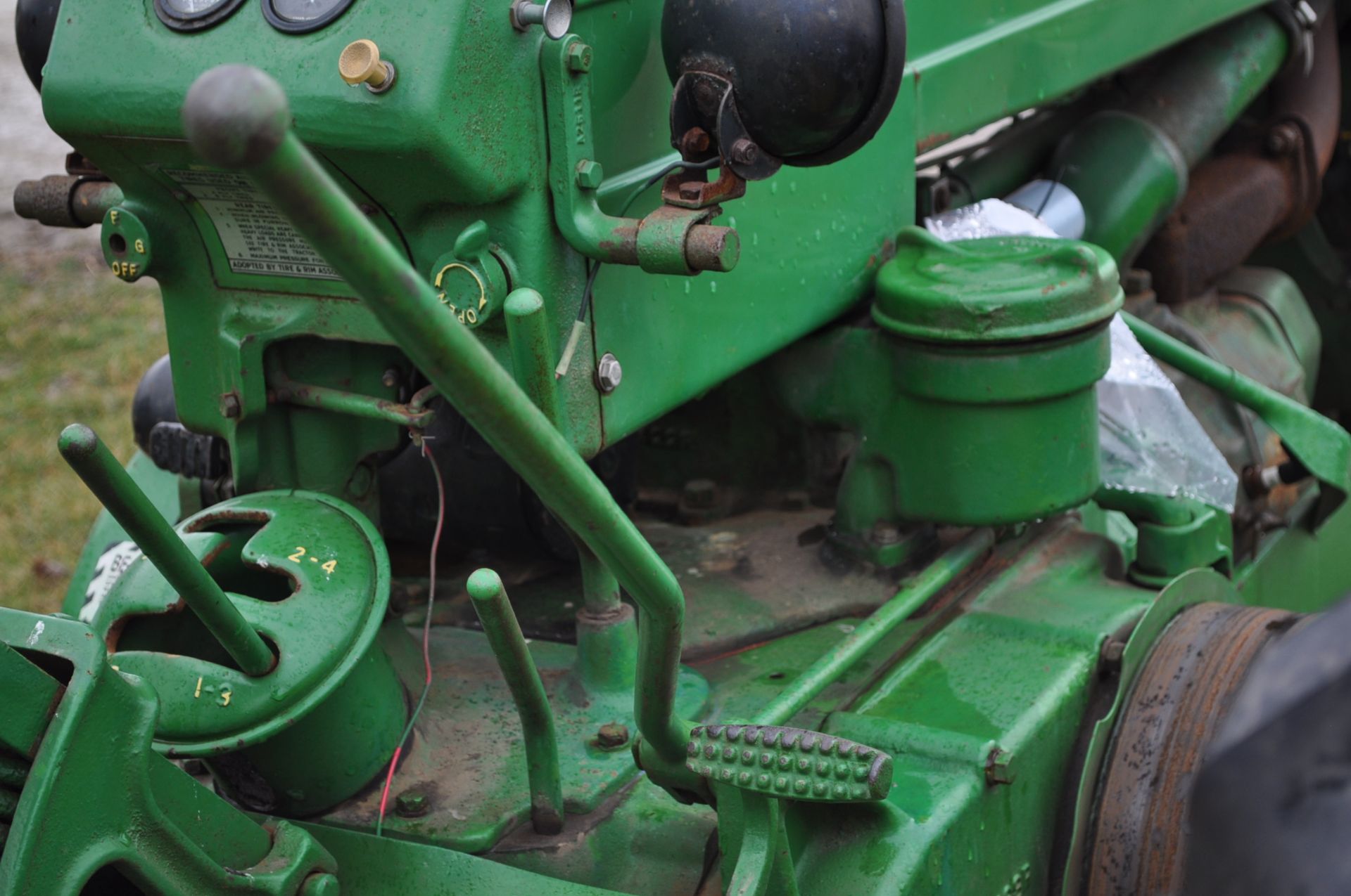 1942 John Deere Styled A, New 12.4-38 rear tires, narrow front, 540 pto - Image 13 of 15