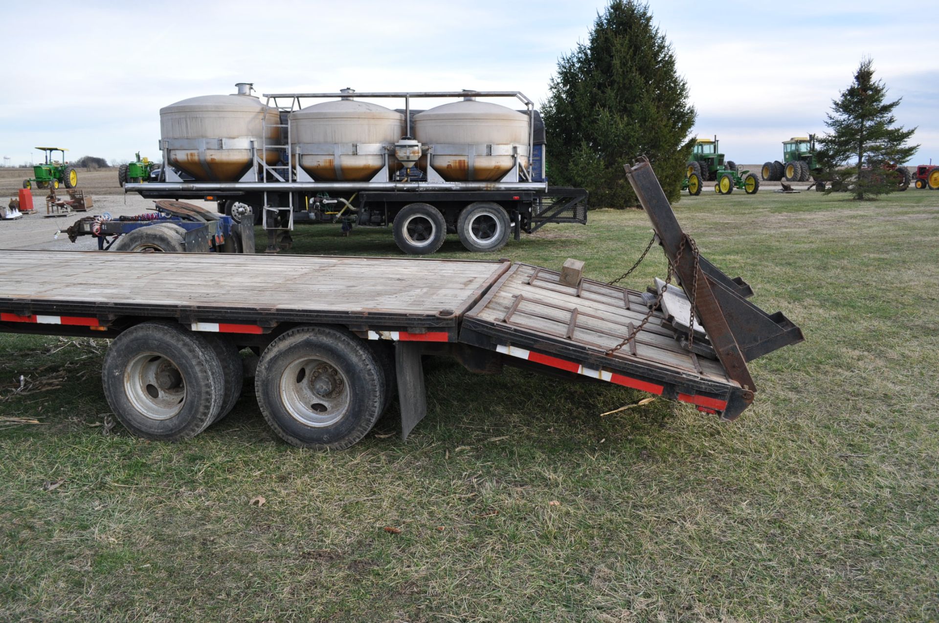 8’ x 20’+5’ gooseneck trailer, dual tandem, ramps, movable dovetail, NO TITLE - Image 4 of 11