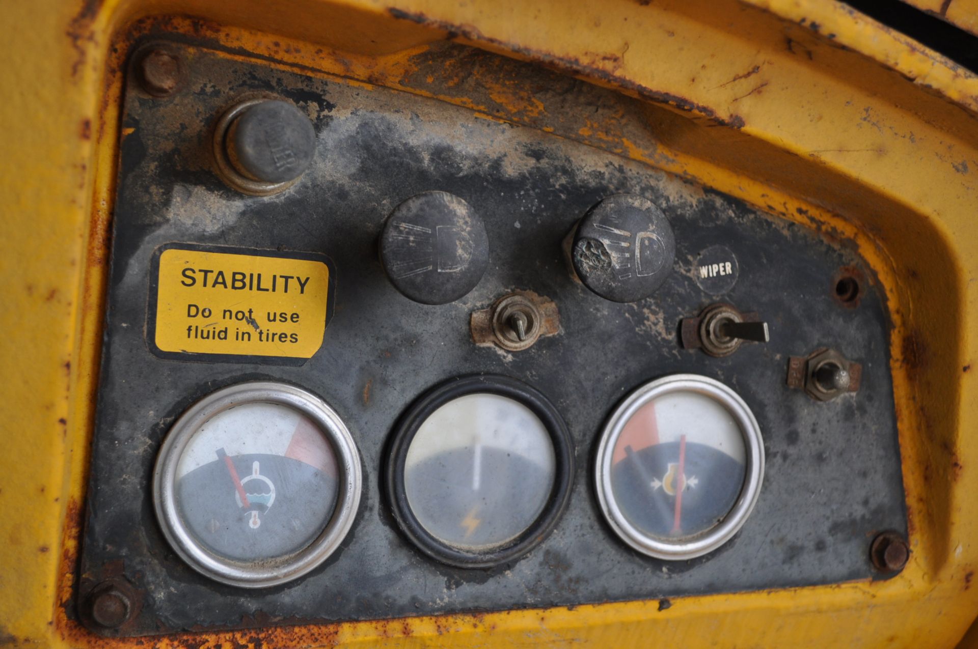 John Deere 544 Payloader, 17.5-25 tires, shows 1074 hrs, SN 0767621 - Image 16 of 16