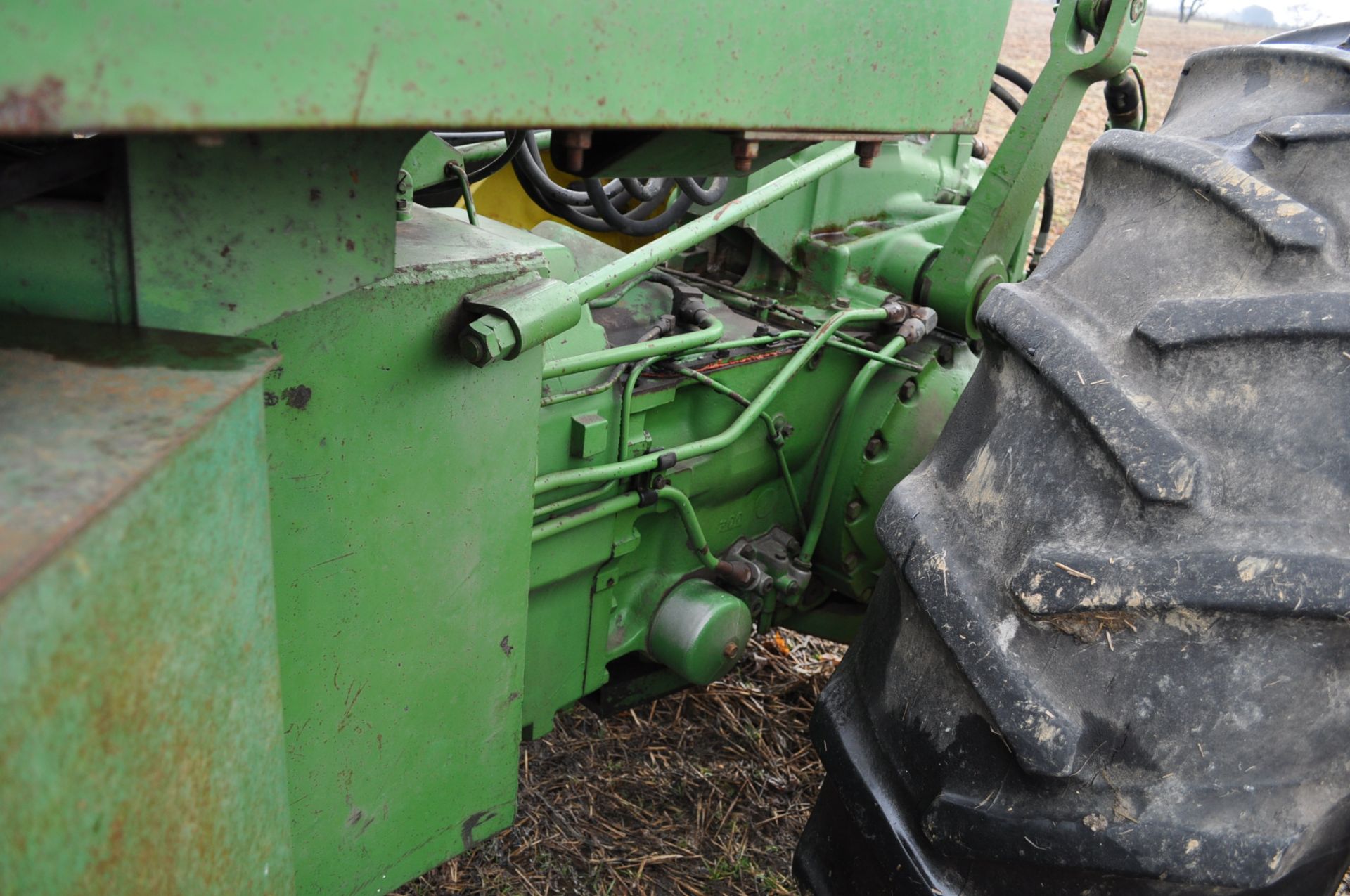 John Deere 7020 tractor, 4WD, diesel, 18.4-34 duals, original paint, motor overhaul, CHA, Syncro, - Image 11 of 21