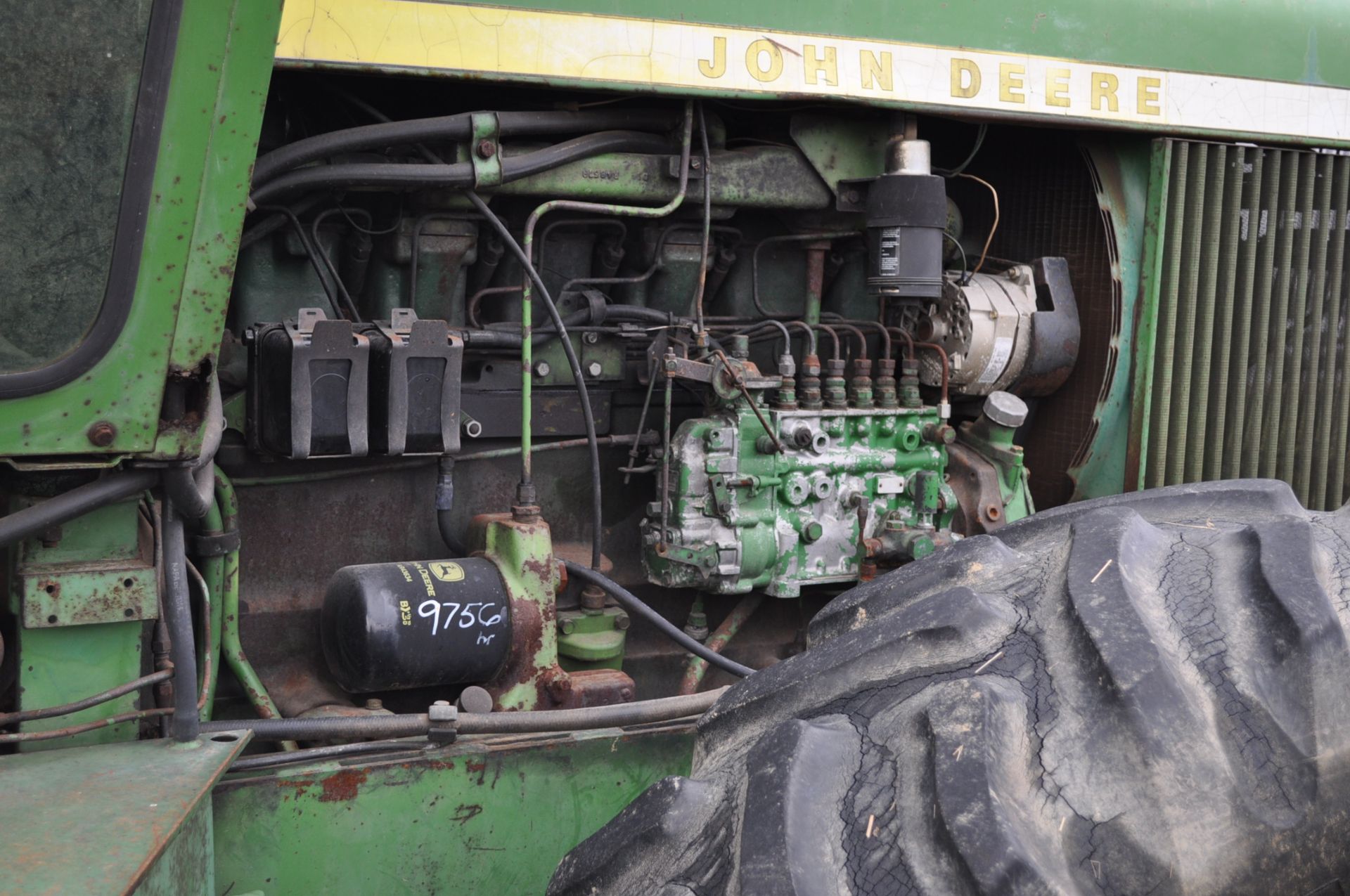 John Deere 7520 tractor, 4WD, diesel, 18.4-34 duals, original fenders, CHA, cab interior kit, 3 - Image 9 of 24