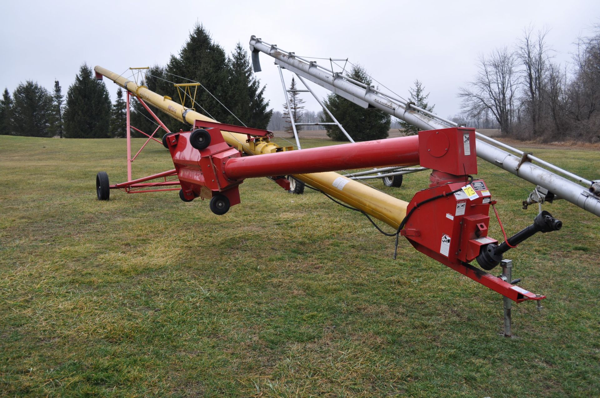 Westfield MK 100-61 swing-a-way auger, 540 pto, hyd raise - Image 2 of 10