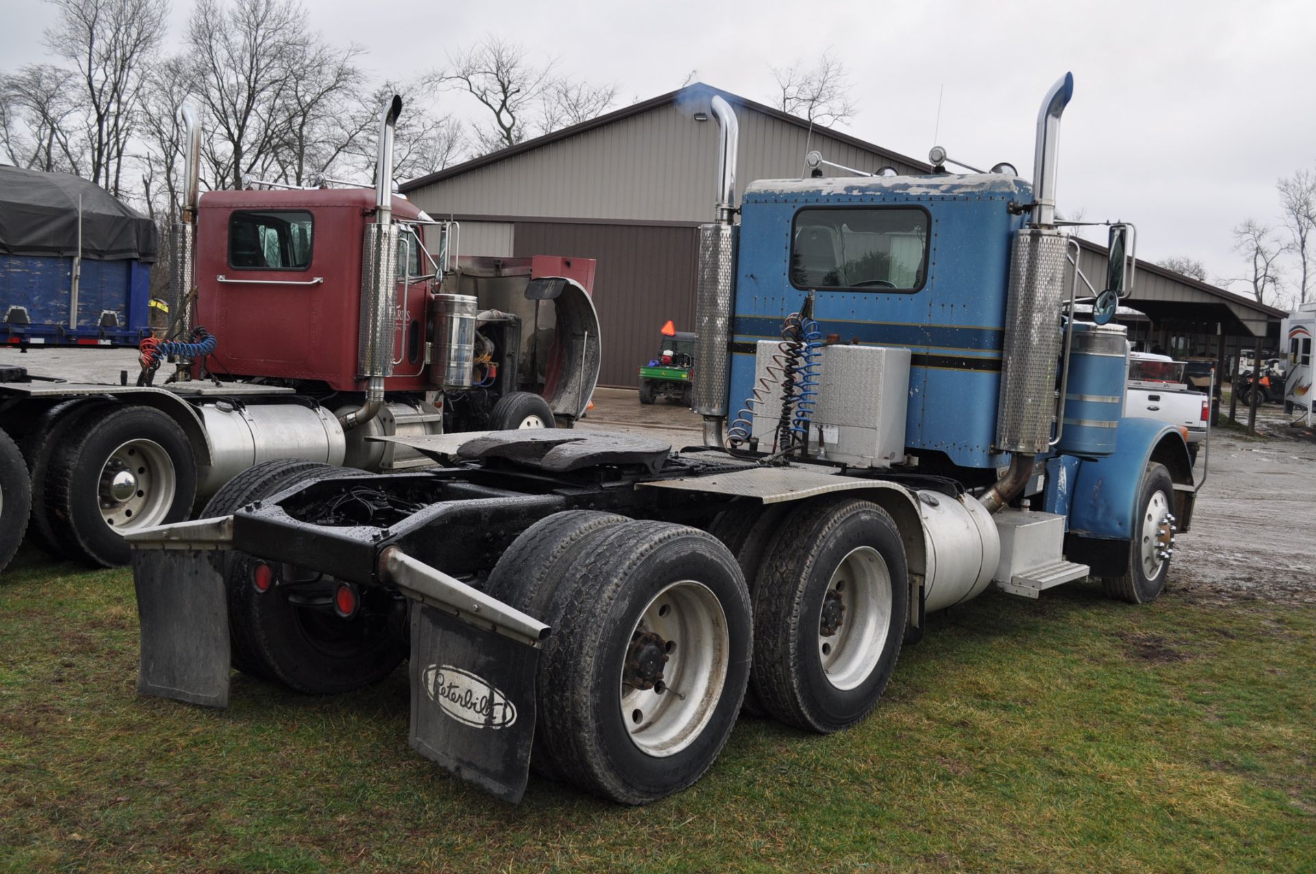 1988 Peterbilt 379 semi, ext hood, 444 Cummins, 15-speed, Peterbilt Air Leaf, single line wet kit, - Image 4 of 22