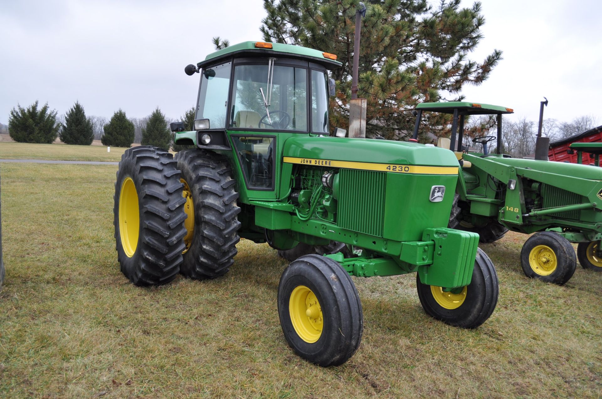 John Deere 4230 tractor, diesel, 18.4-34 hub duals, 10.00-16 front, CHA, Quad range, 2 hyd - Image 4 of 23