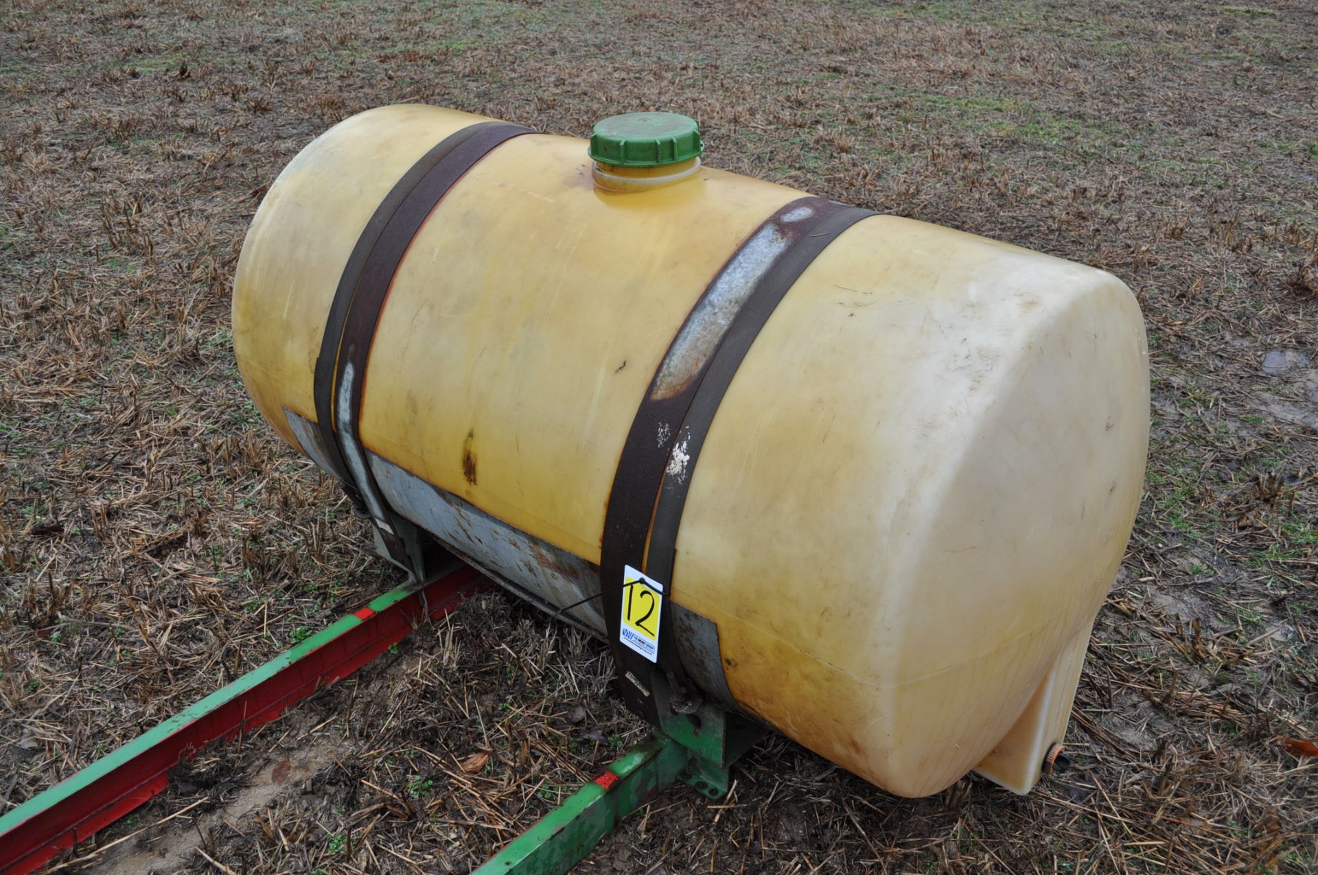 200 gallon round poly tank with cradle