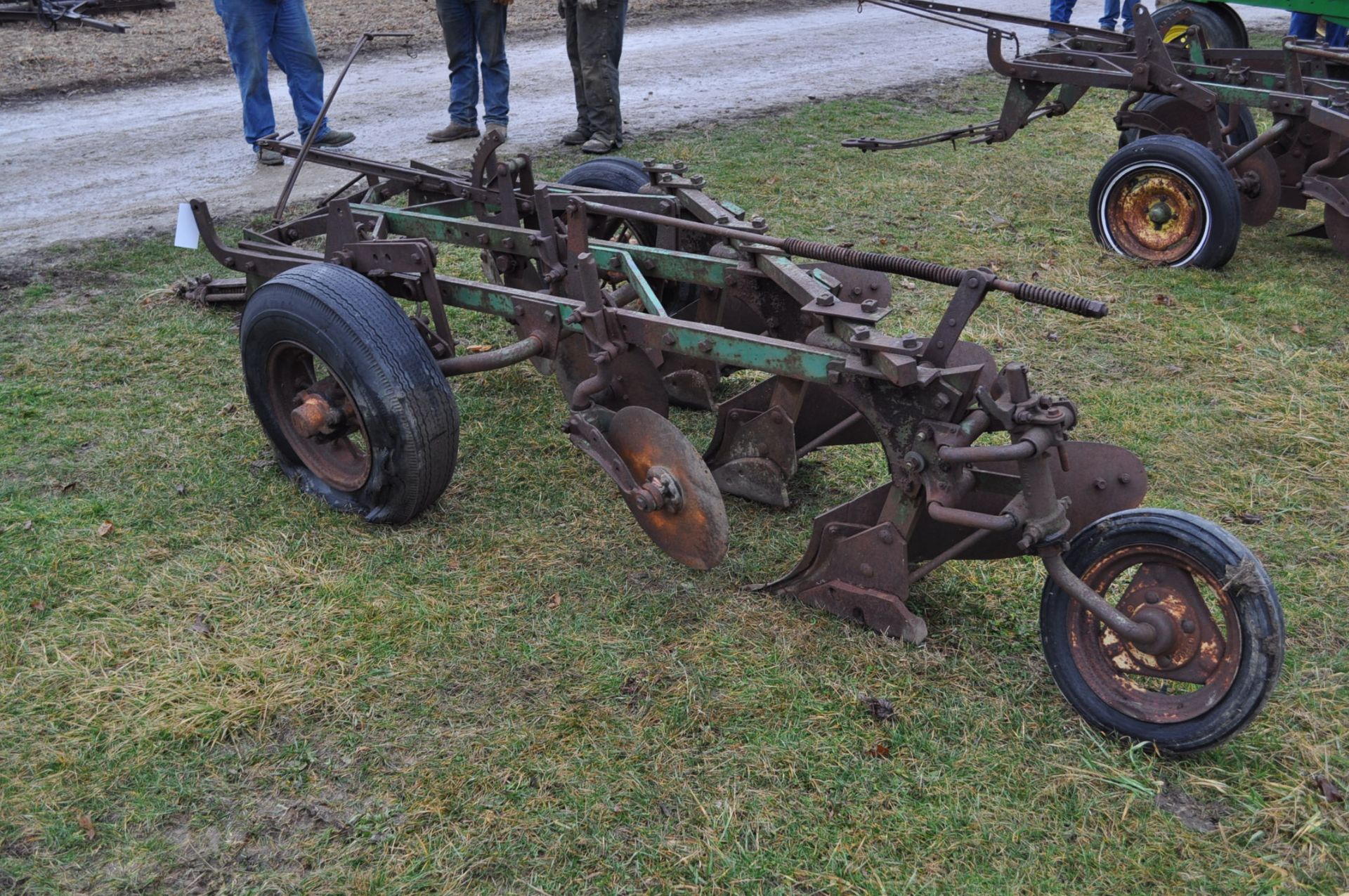 John Deere 3-btm x 16” plow, pull-type - Image 3 of 6