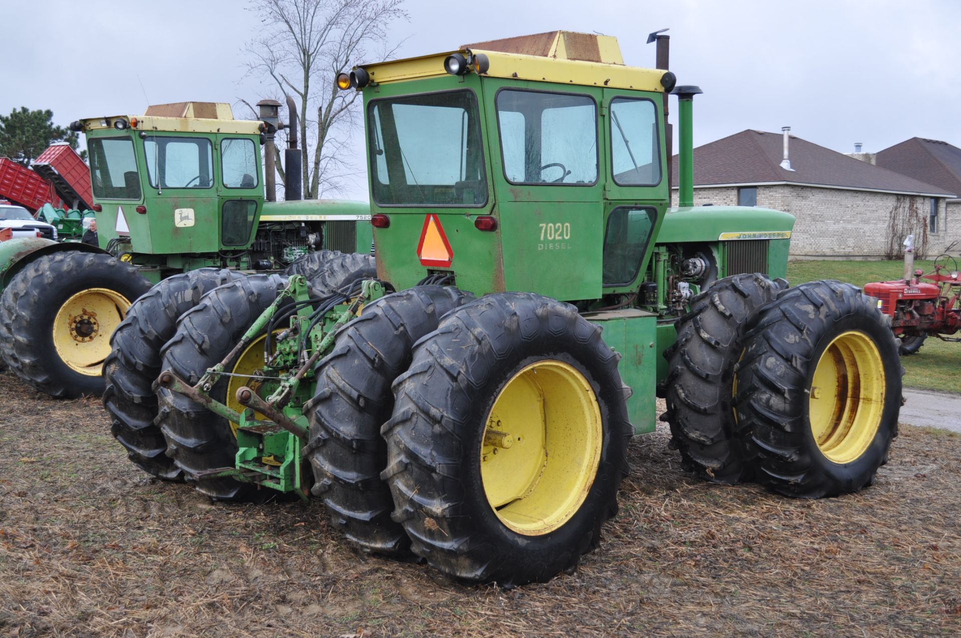 John Deere 7020 tractor, 4WD, diesel, 18.4-34 duals, original paint, motor overhaul, CHA, Syncro, - Image 3 of 21