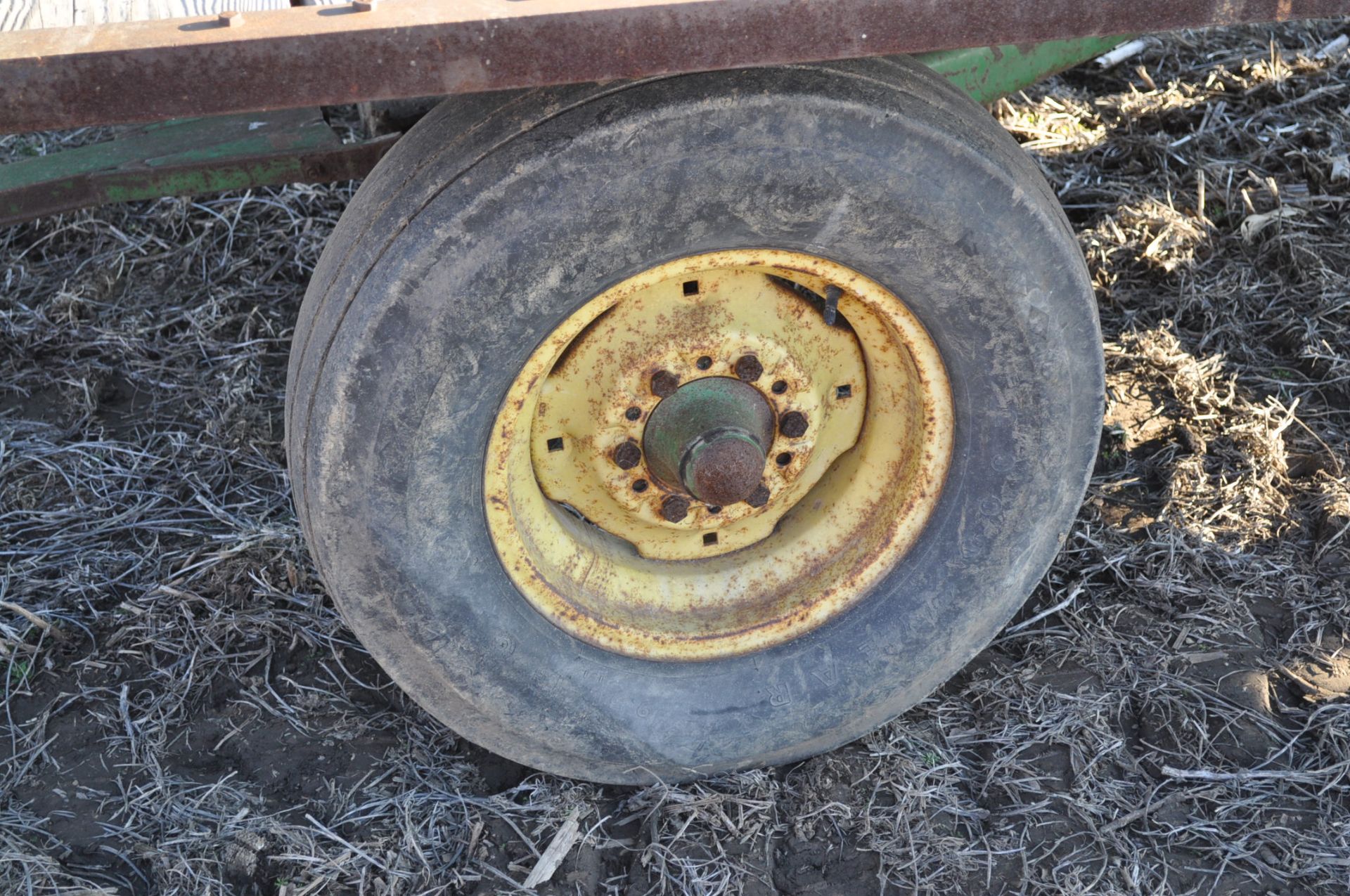 16' flat rack wagon with John Deere gear - Image 8 of 9