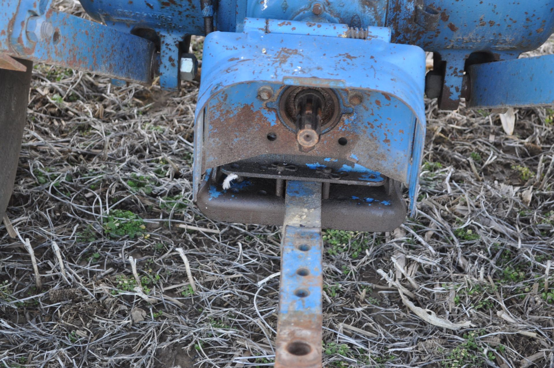 Ford 4630 Diesel Tractor, 16.9-30 rear tires, 7.5-16 front tires, 540 pto, 2 hyd remotes 3 pt, 6 - Image 12 of 16