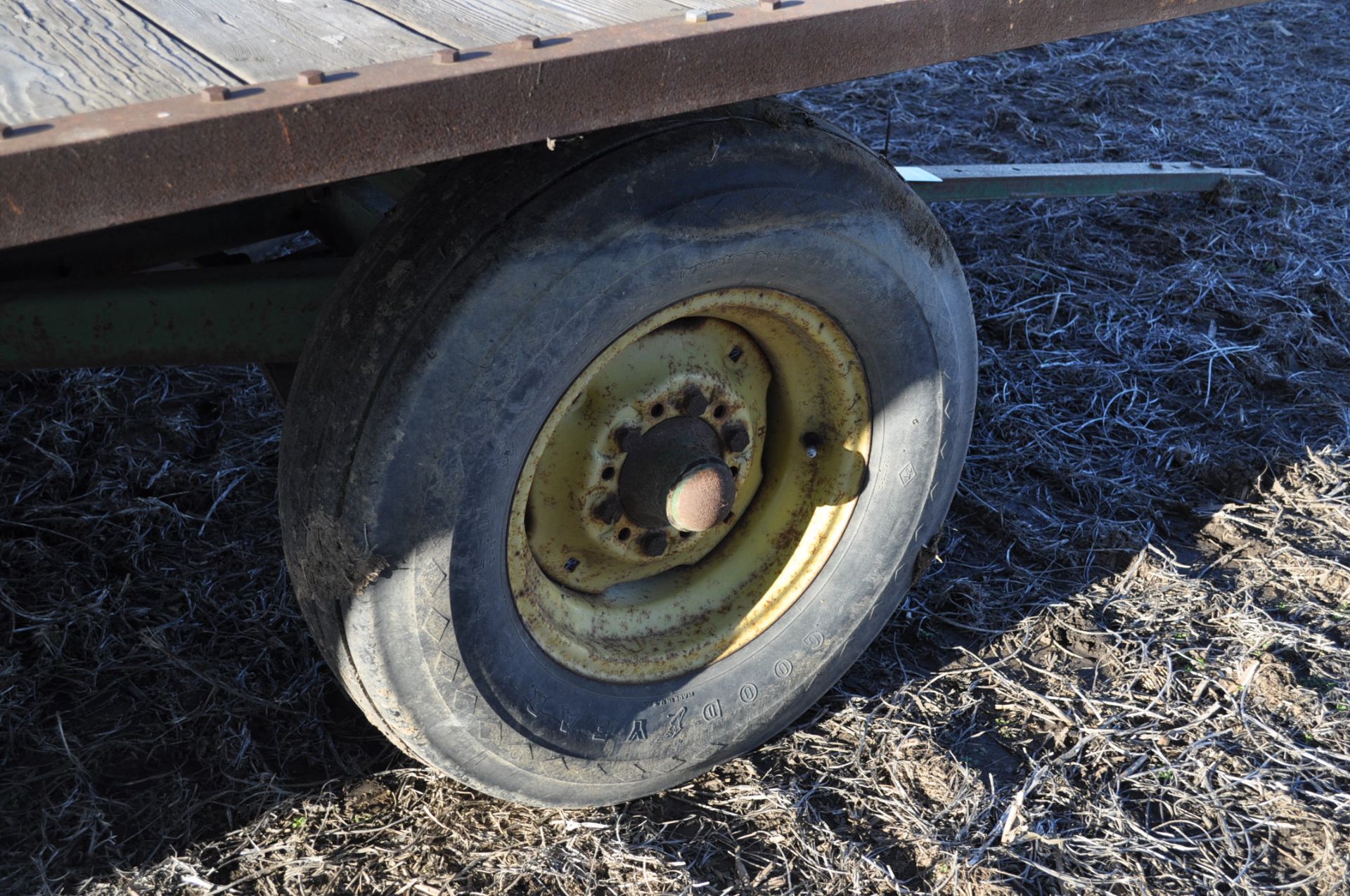 16' flat rack wagon with John Deere gear - Image 7 of 9