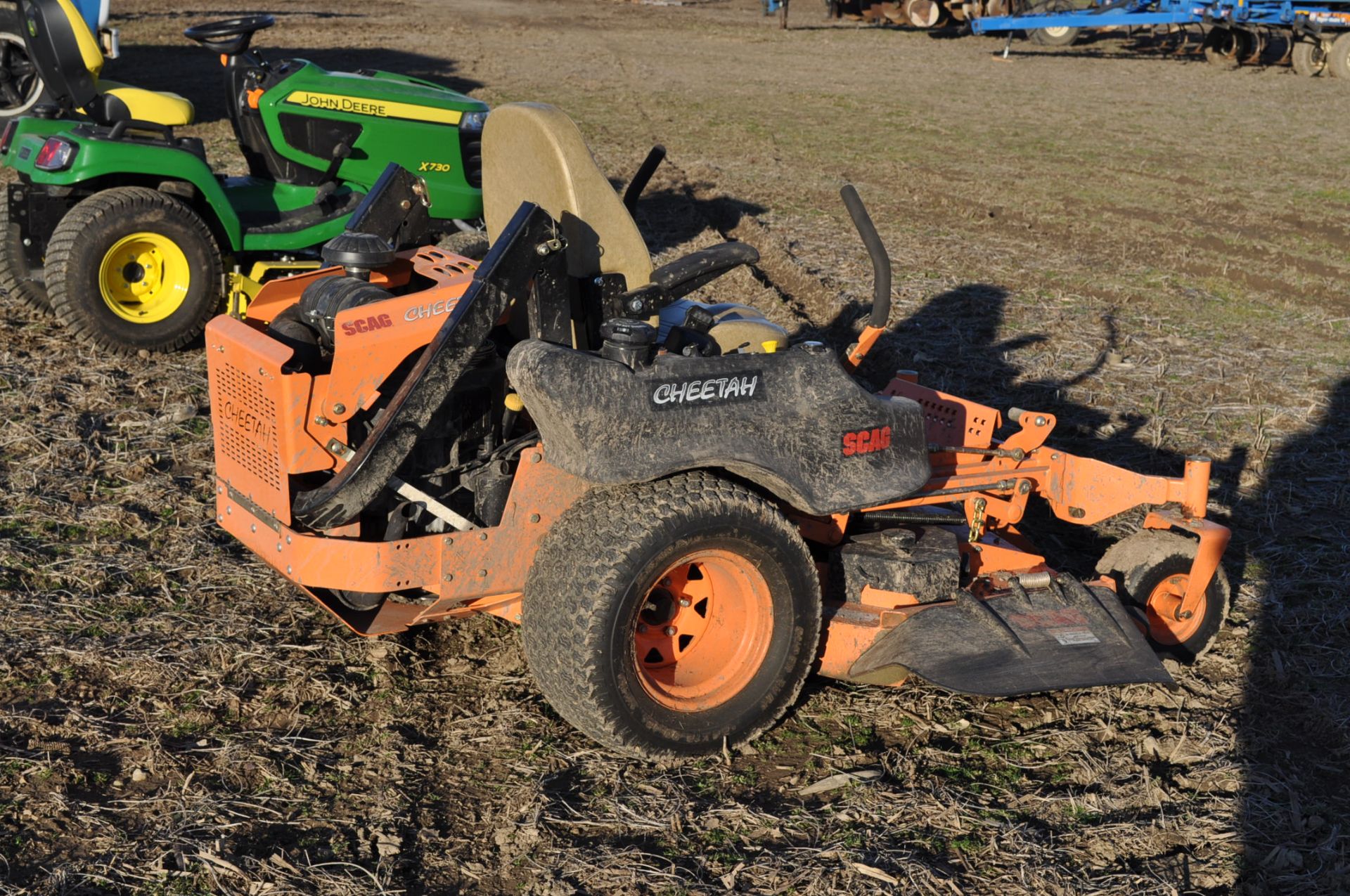 SCAG Cheetah 61” zero turn commercial mower 27 hp FX850V Kawasaki engine, 38.6 hrs., model SCZ61V- - Image 4 of 8