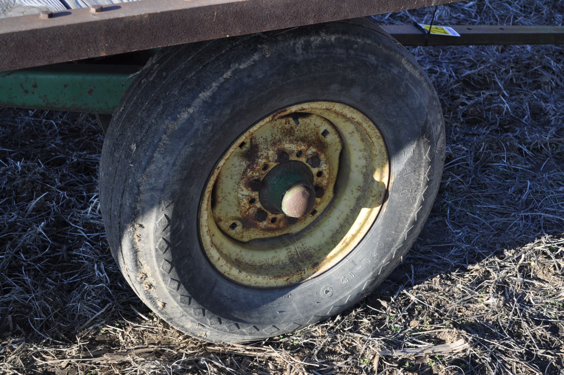 16' flat rack wagon with John Deere gear - Image 7 of 9