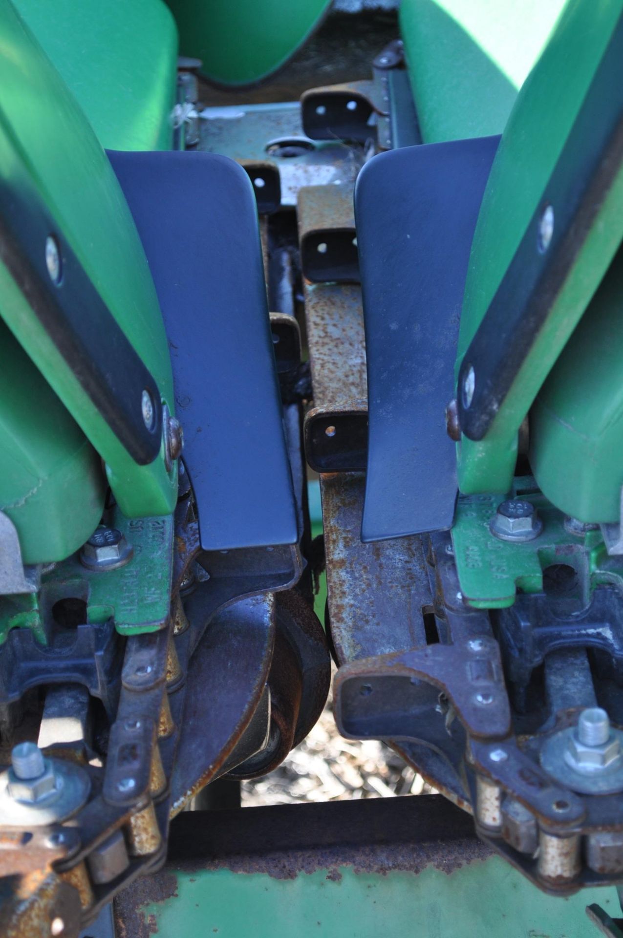 2014 John Deere 612C Poly corn head, hyd deck plates, knife rolls, Row Sense feeler, 1 set of - Image 12 of 26