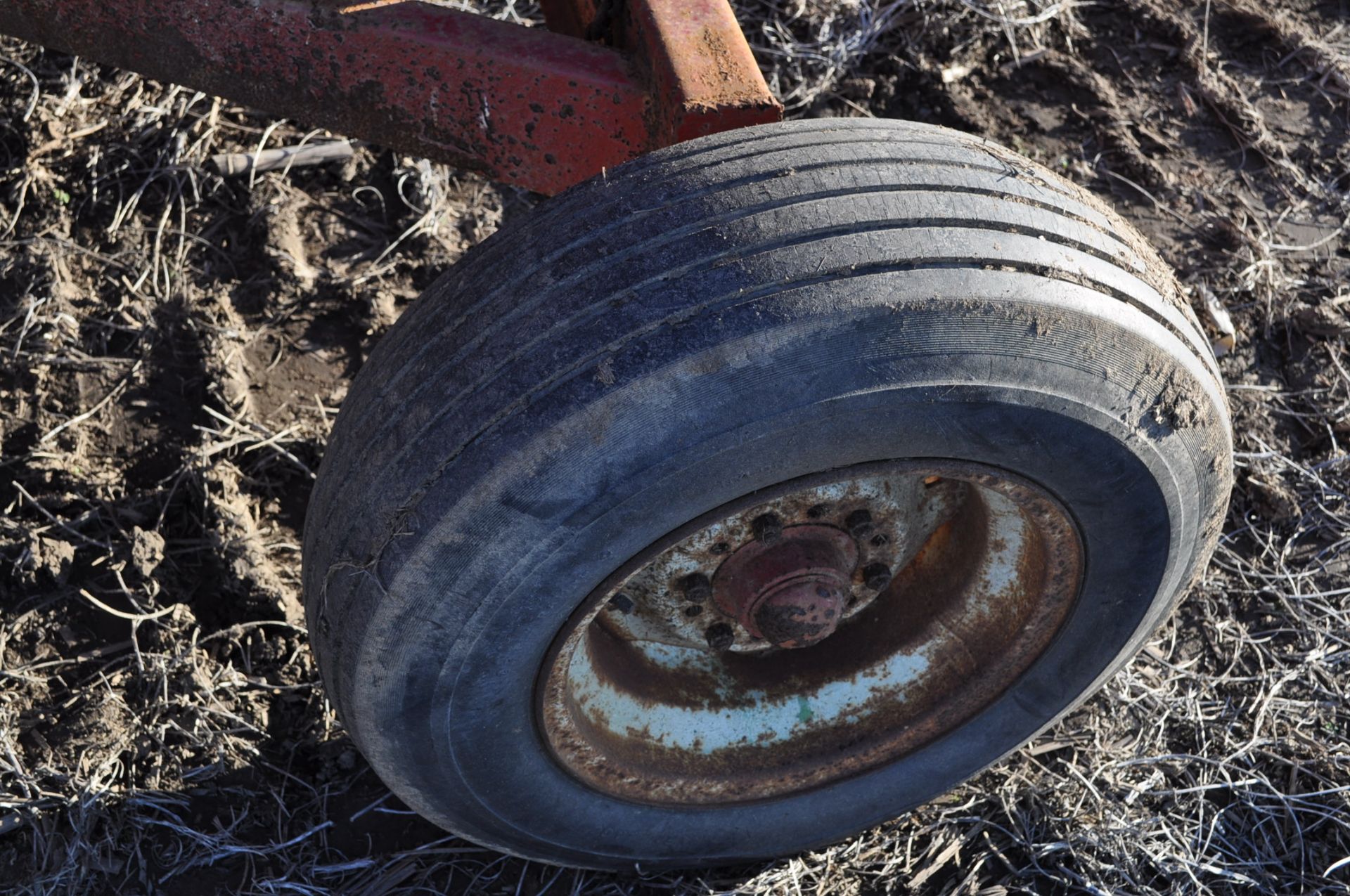 200 bu J&M Gravity wagon on Coby gear - Image 6 of 10