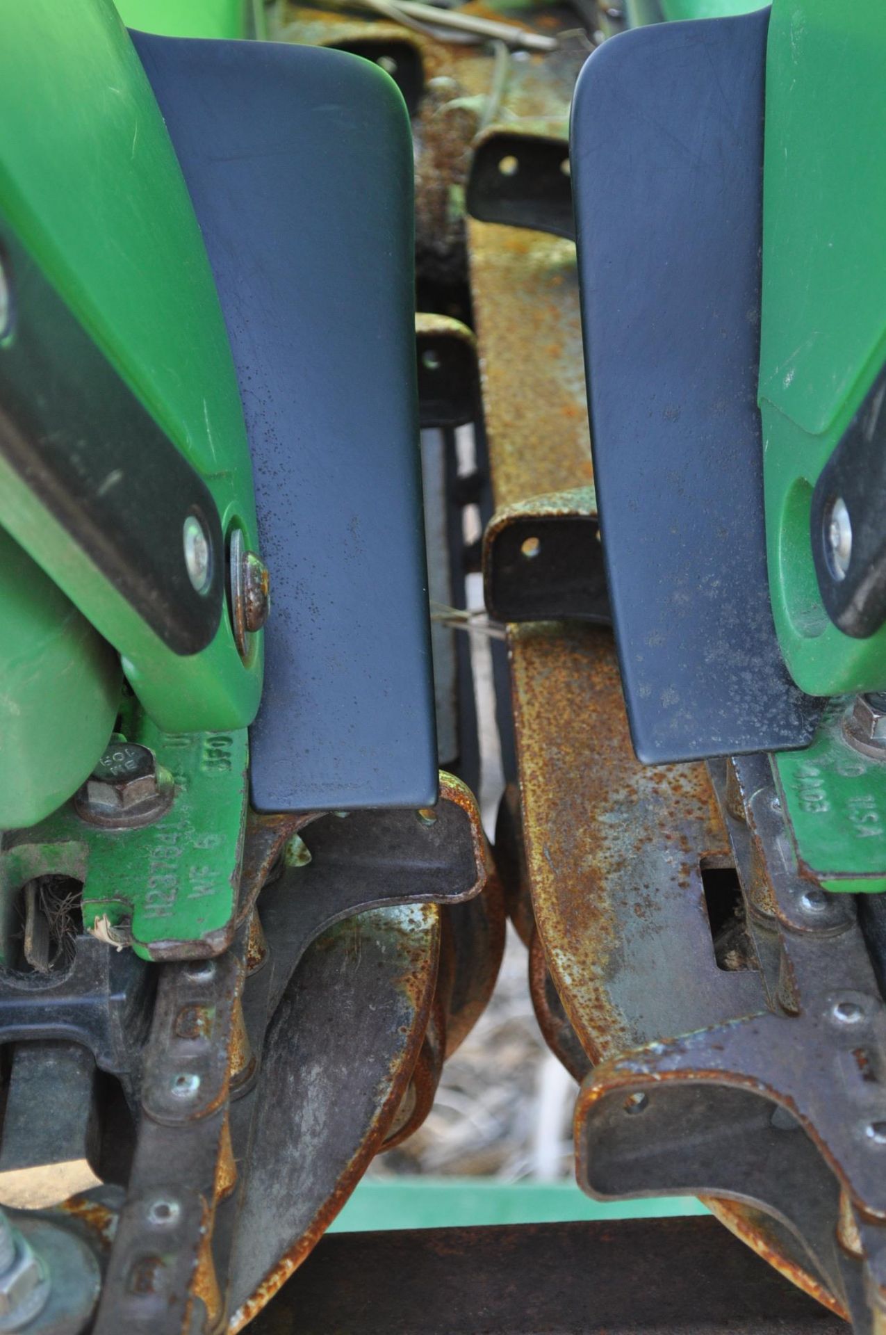 2014 John Deere 612C Poly corn head, hyd deck plates, knife rolls, Row Sense feeler, 1 set of - Image 21 of 26