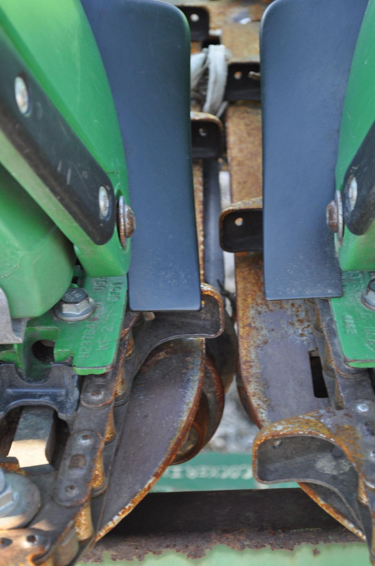 2014 John Deere 612C Poly corn head, hyd deck plates, knife rolls, Row Sense feeler, 1 set of - Image 20 of 26