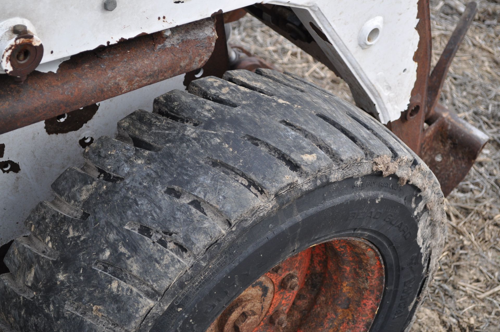 Bobcat S130 skidloader, hand & foot controls, Kubota diesel, 11,362 hrs, SN A3KY35951 - Image 10 of 14