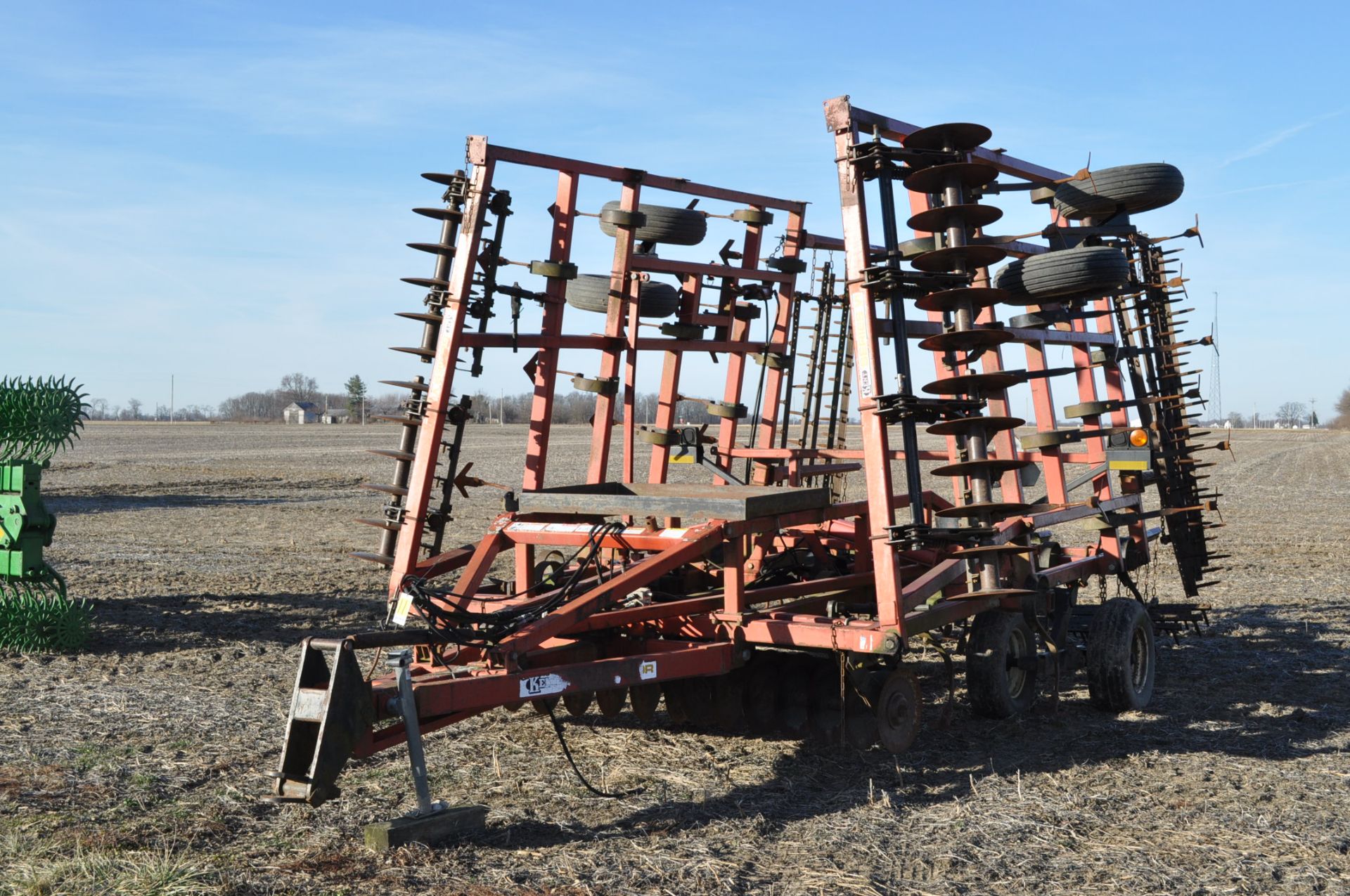 26’ Kent Disc-o-vator, front blades, sweep, 5-bar harrow, walking tandems - Image 2 of 15