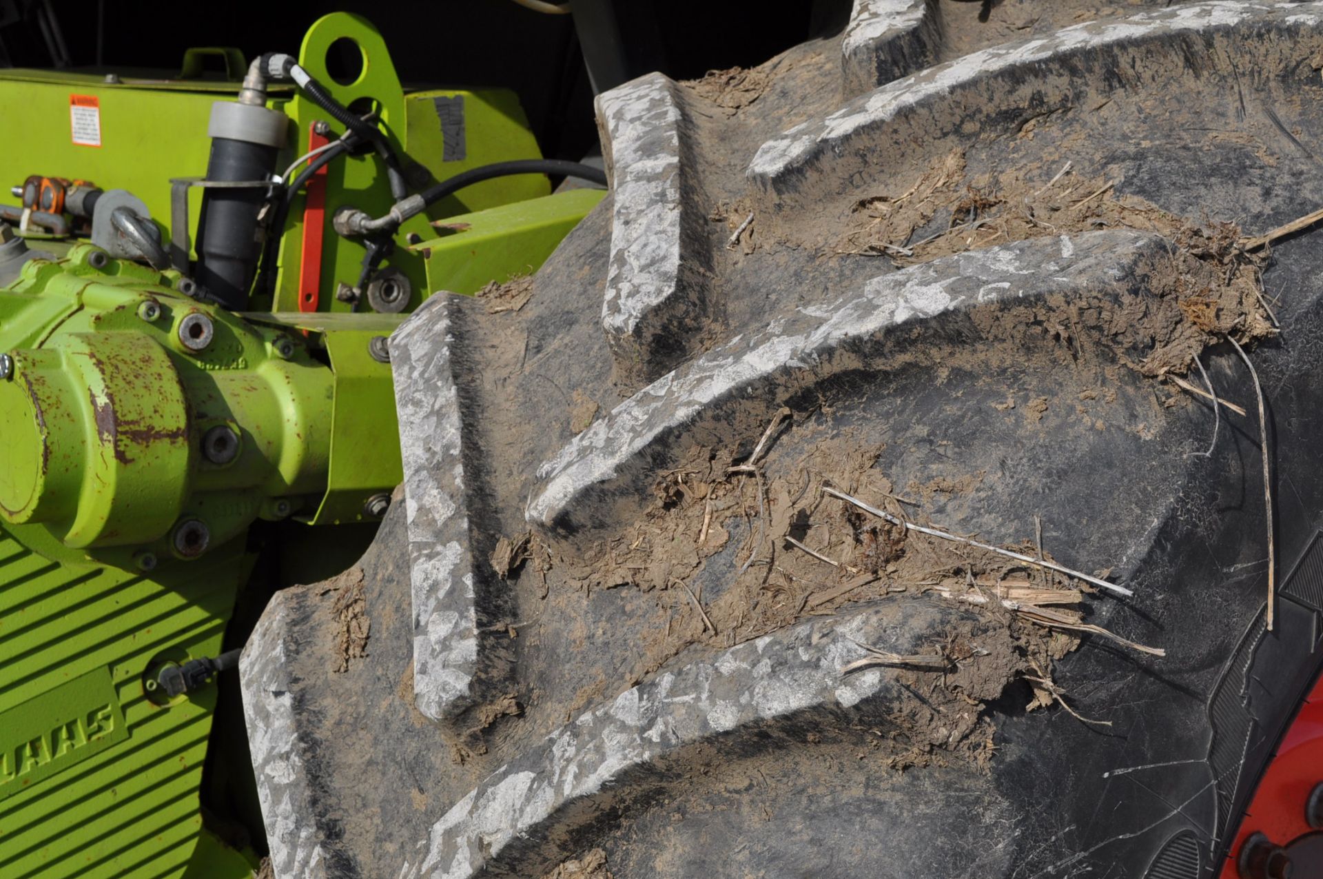 Claas Jaguar 970 forage harvester, 710/70 R 38 drive tires, 600/65 R 28 rear tires, 4WD, kernel - Image 6 of 15