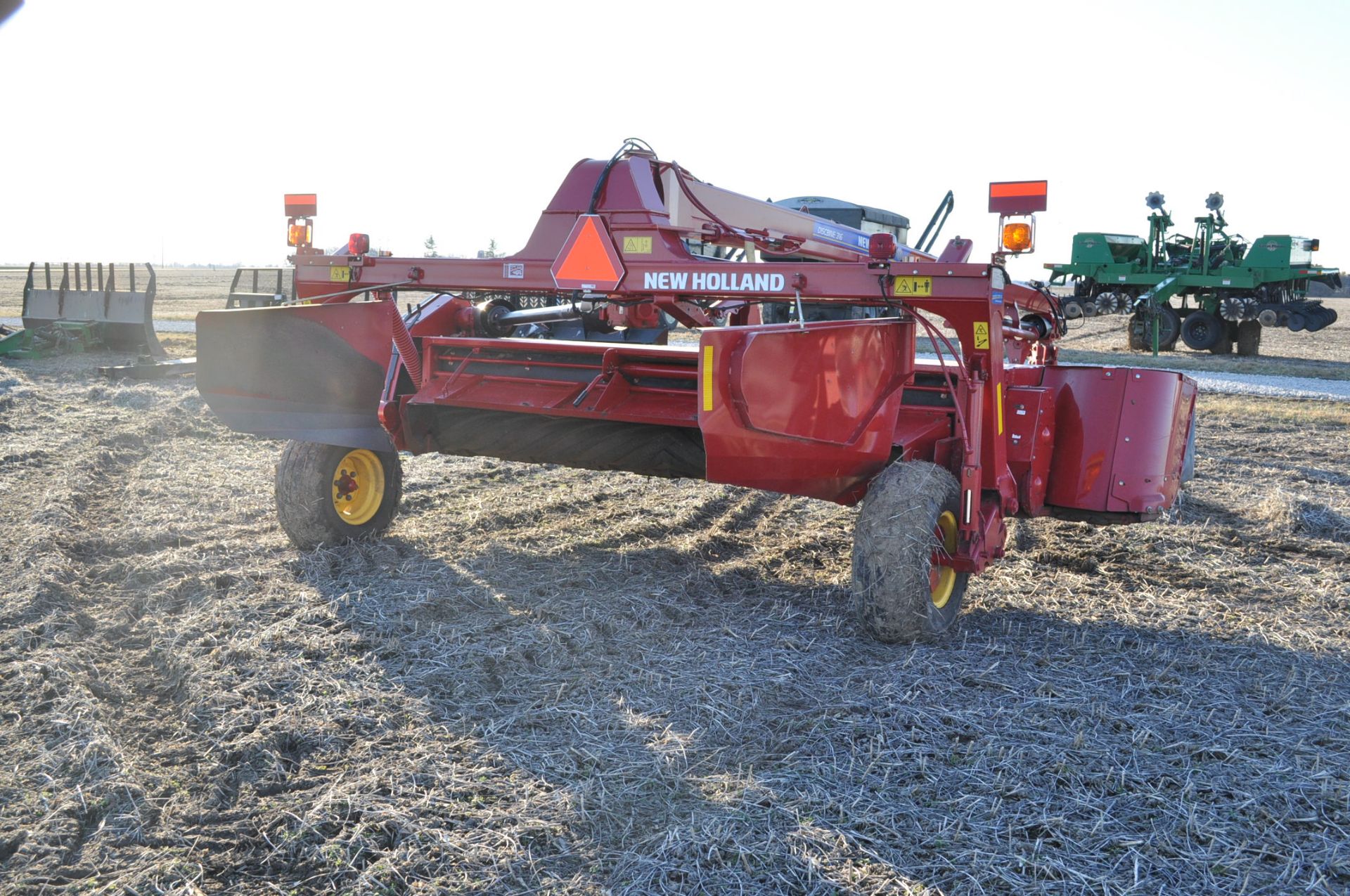 2014 New Holland 316 Mow Max II 16’ discbine, rubber on rubber rolls, center pivot, drawbar hitch, - Image 3 of 18