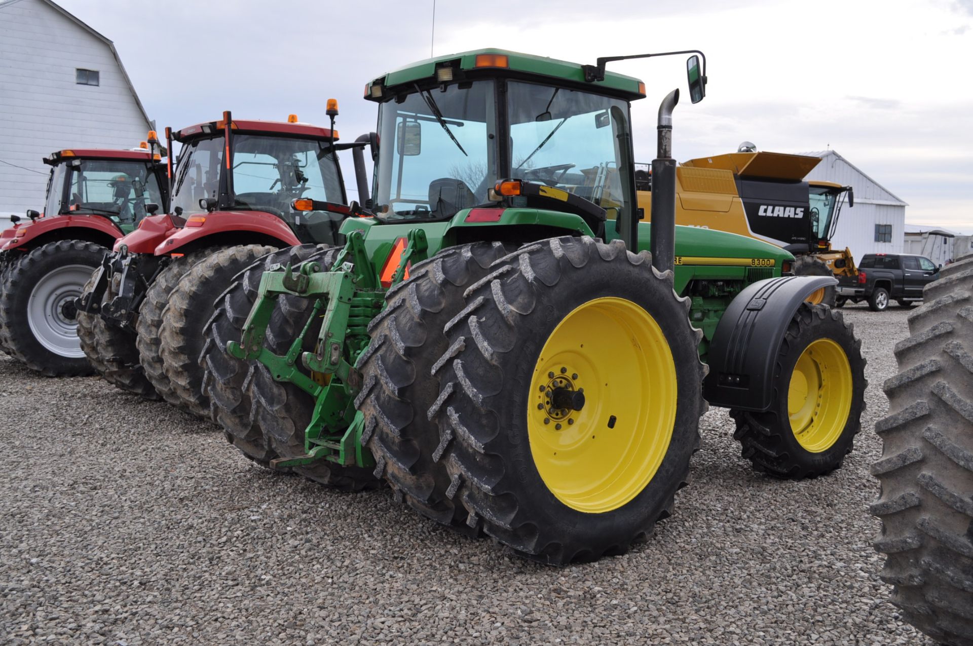 John Deere 8300 tractor, MFWD, 480/80 R 46 duals, 380/85 R 34 front, fenders, front wts, 4 hyd - Image 3 of 21