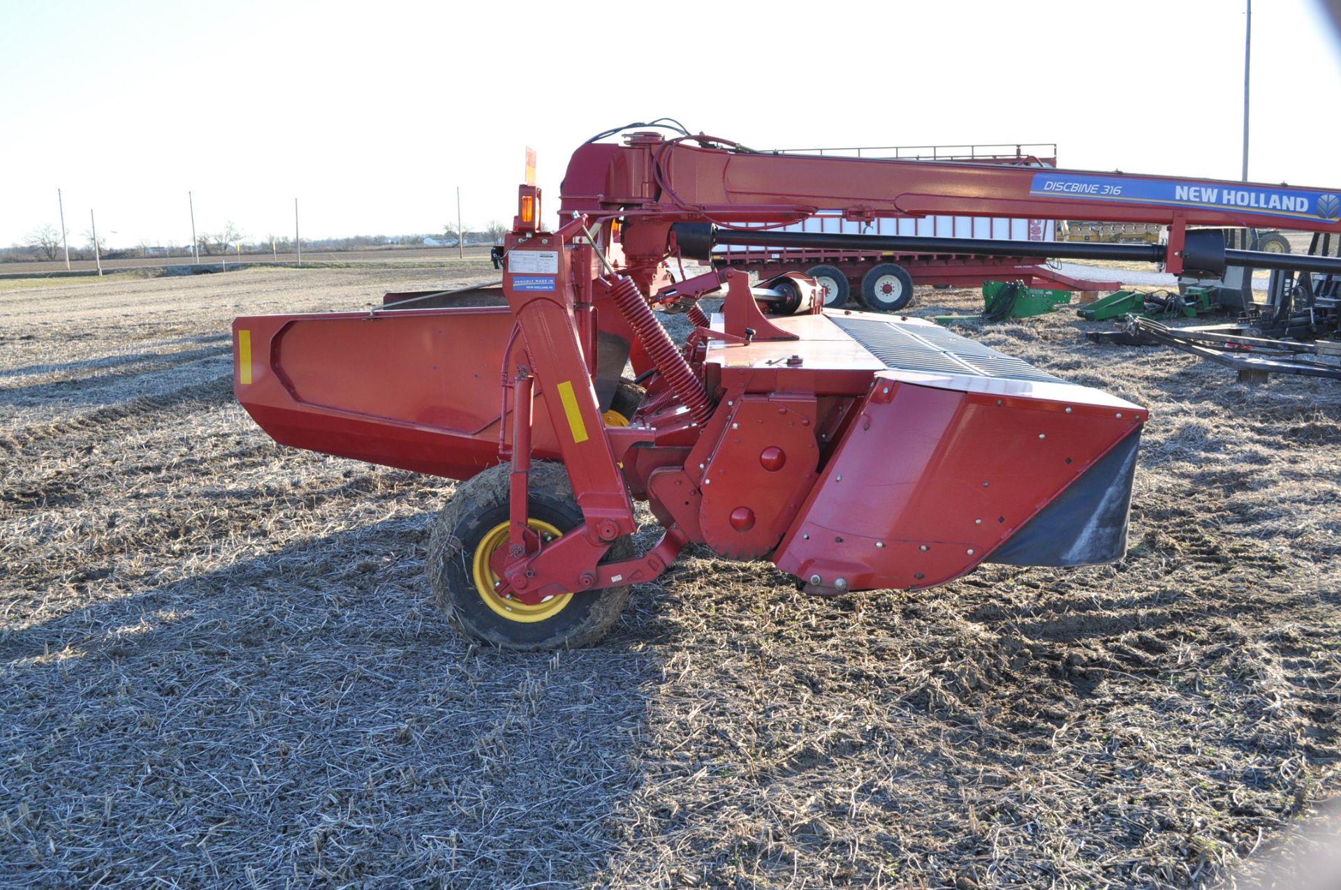 2014 New Holland 316 Mow Max II 16’ discbine, rubber on rubber rolls, center pivot, drawbar hitch, - Image 4 of 18