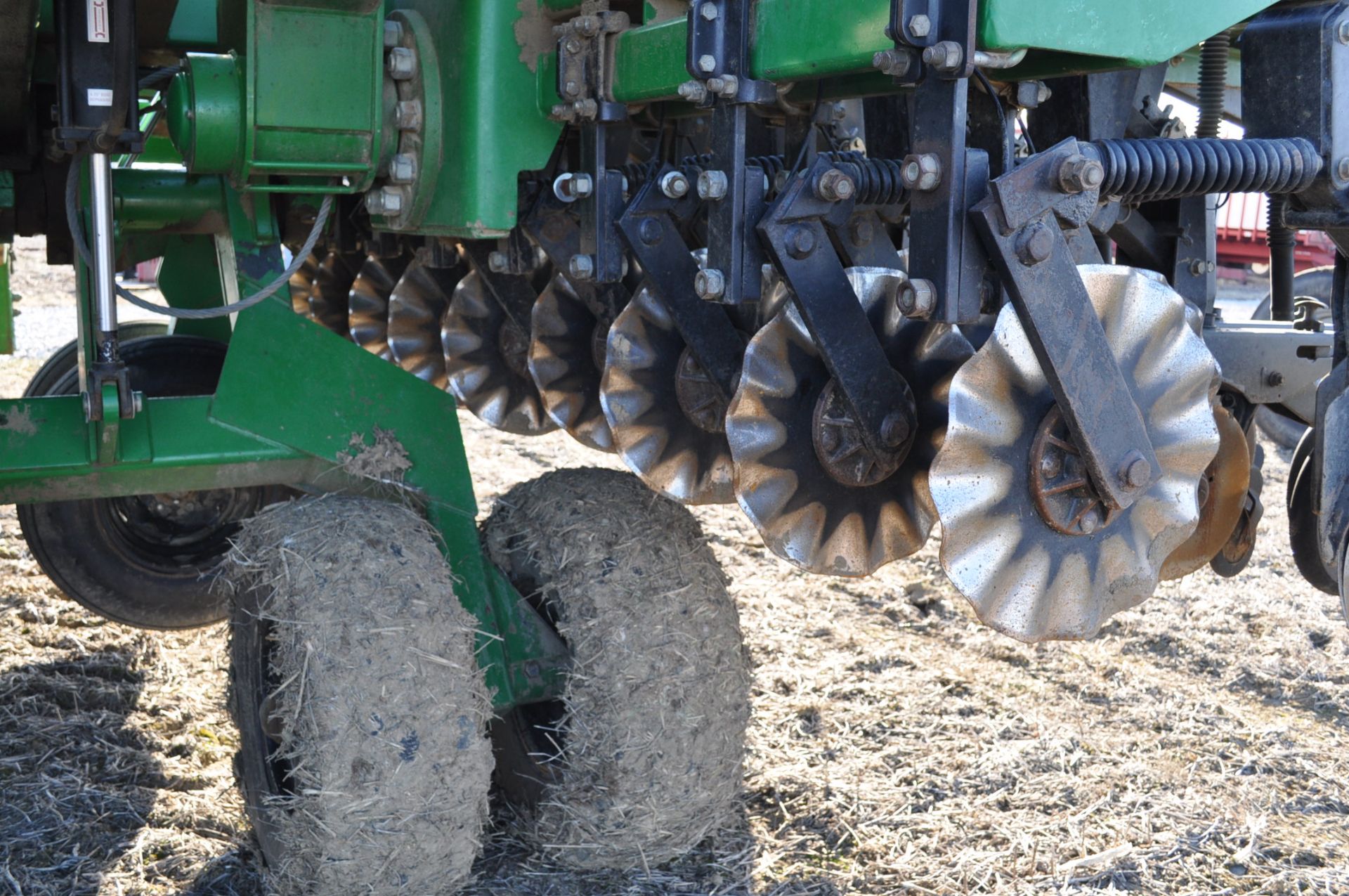 24’ Great Plains Solid Stand 2410NT drill, no-till coulters, seed loc wheel, single rubber press - Image 11 of 17