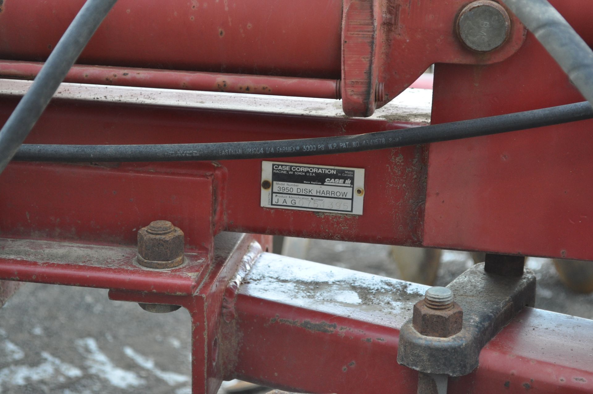 34’ Case IH 3950 disc, 7 ½” spacing, rock flex, 3 bar harrow, rear hitch, tandem axle - Image 14 of 14