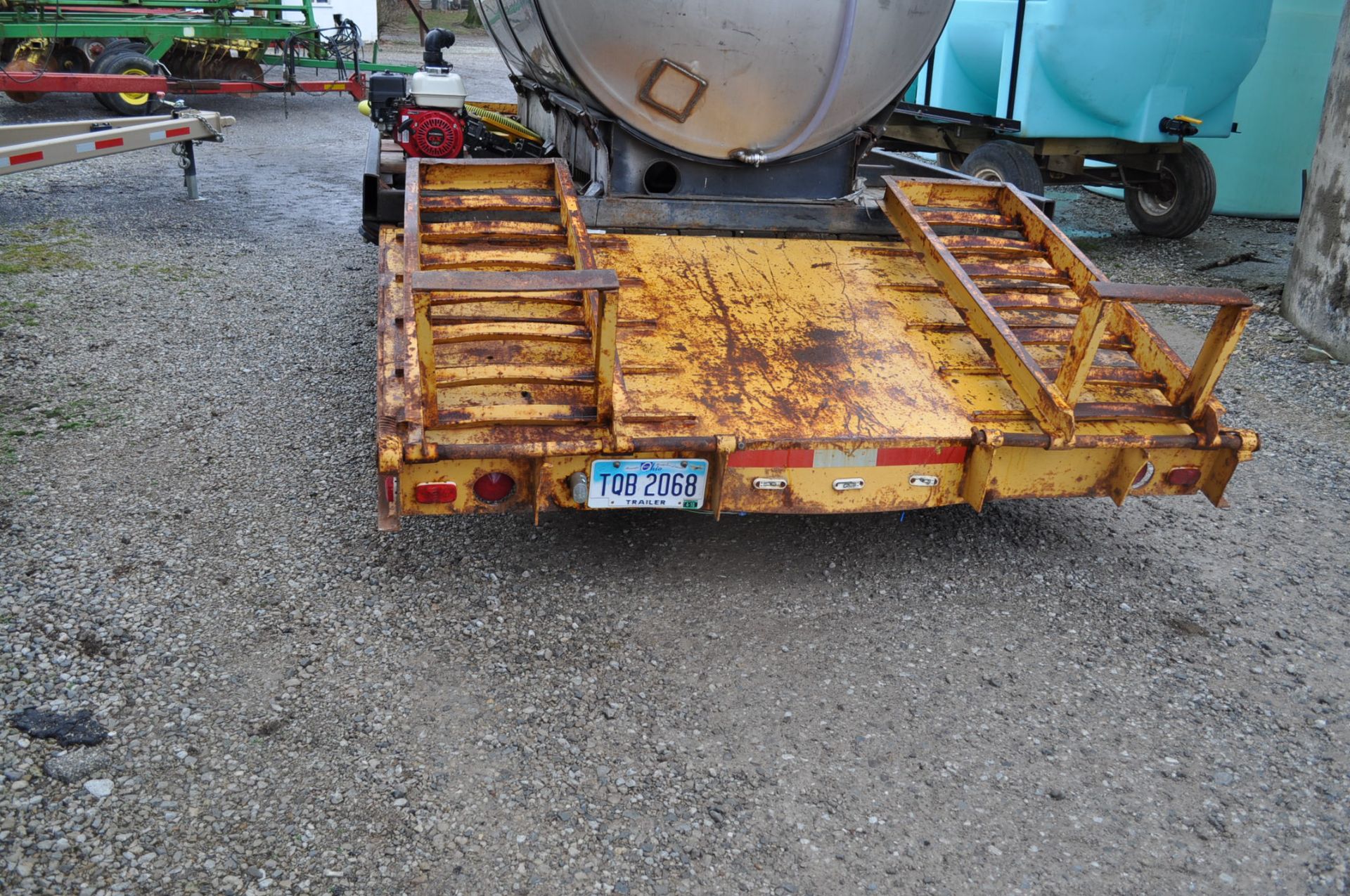 16’+5’ homemade equipment trailer, 8’ wide, tri axle, ramps, electric brakes, 8-14.5 tires, pintle - Image 2 of 6