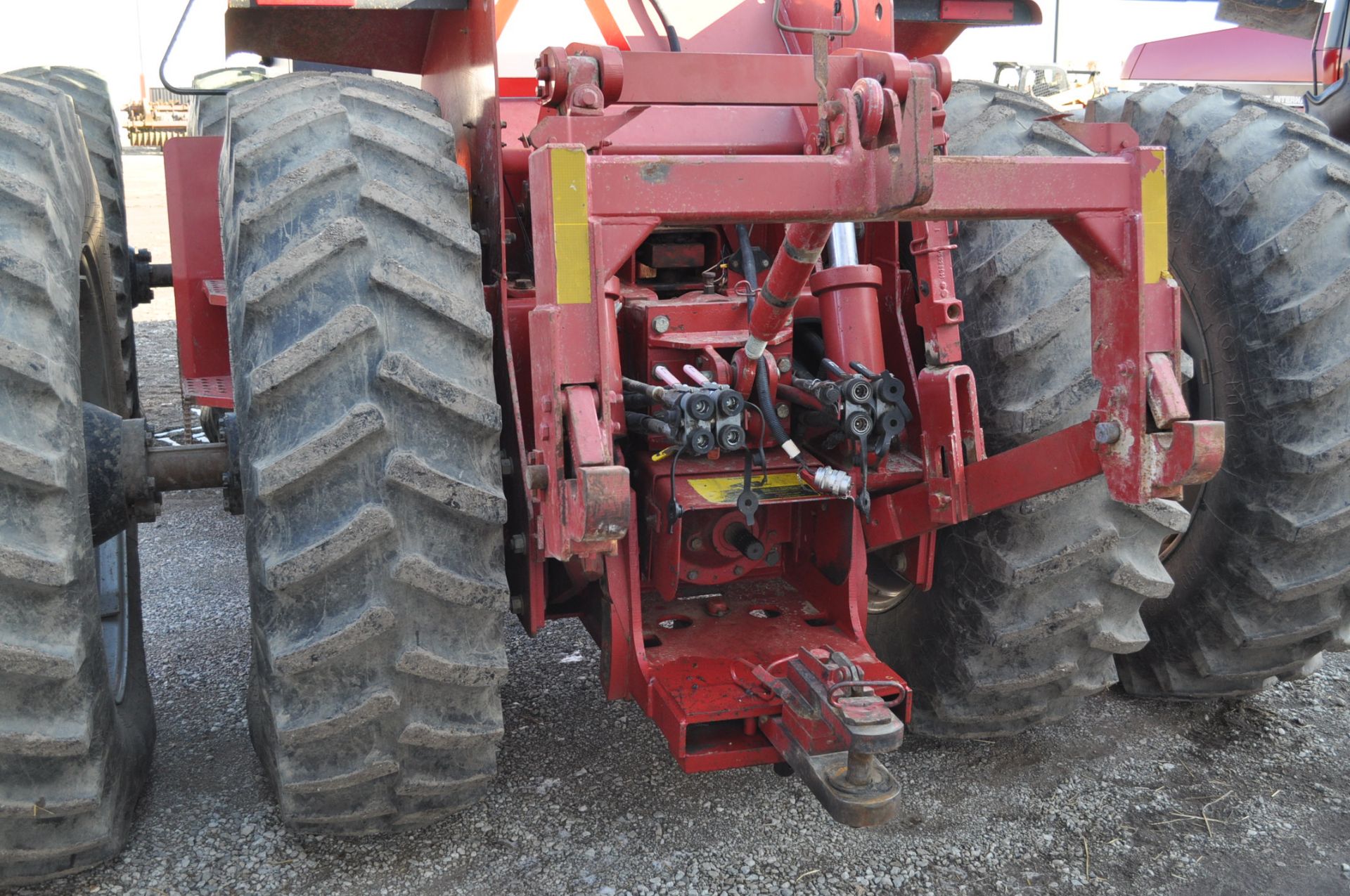 Case IH 9230 4WD tractor, 18.4-38 duals, power shift, skip shift, 4 hyd remotes, 3pt, quick hitch, - Image 11 of 23