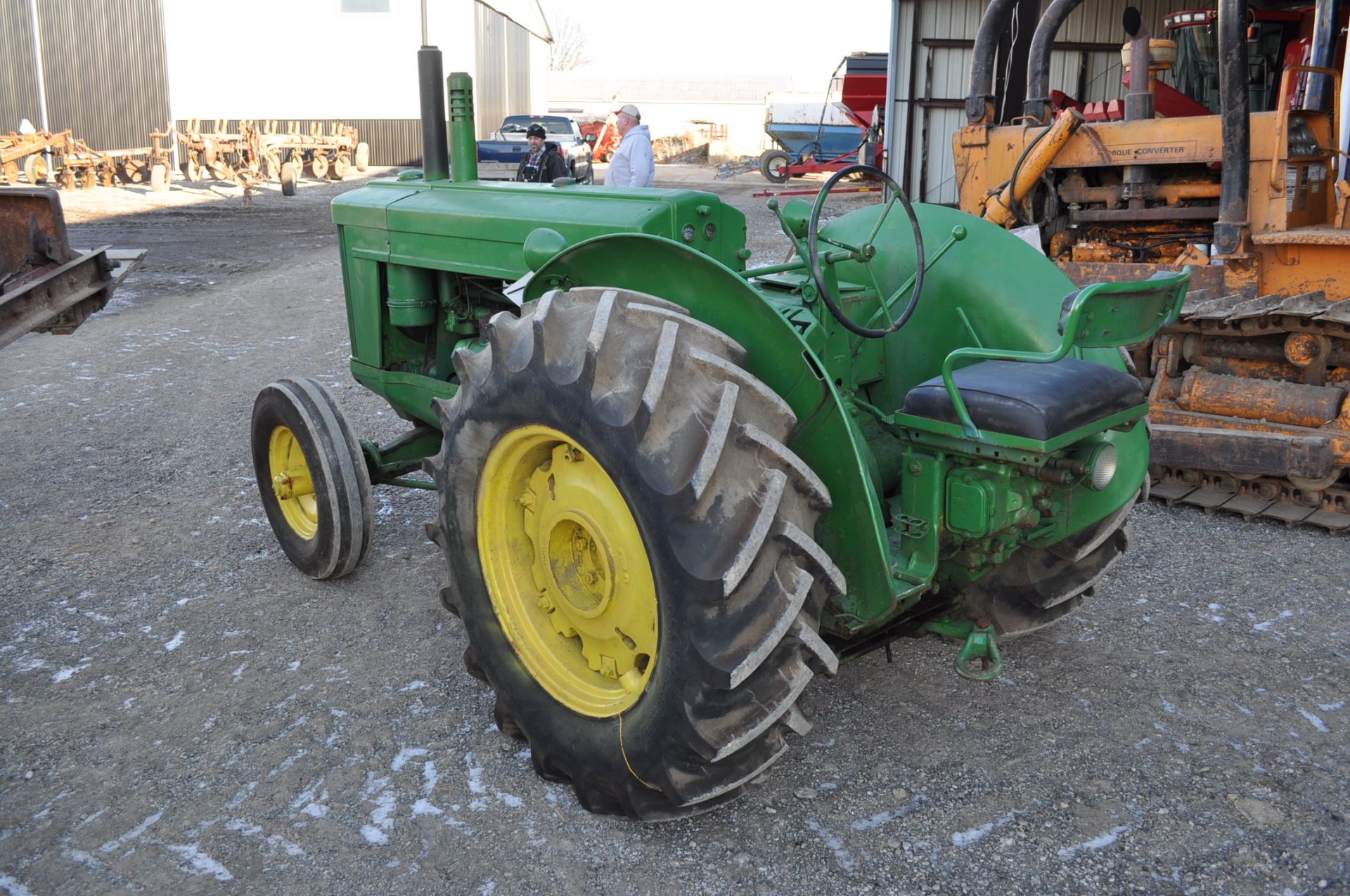 John Deere AR tractor, styled, 14.9-26 rear, 6.50-16 front, wide front, fenders, gasoline, single - Image 4 of 12