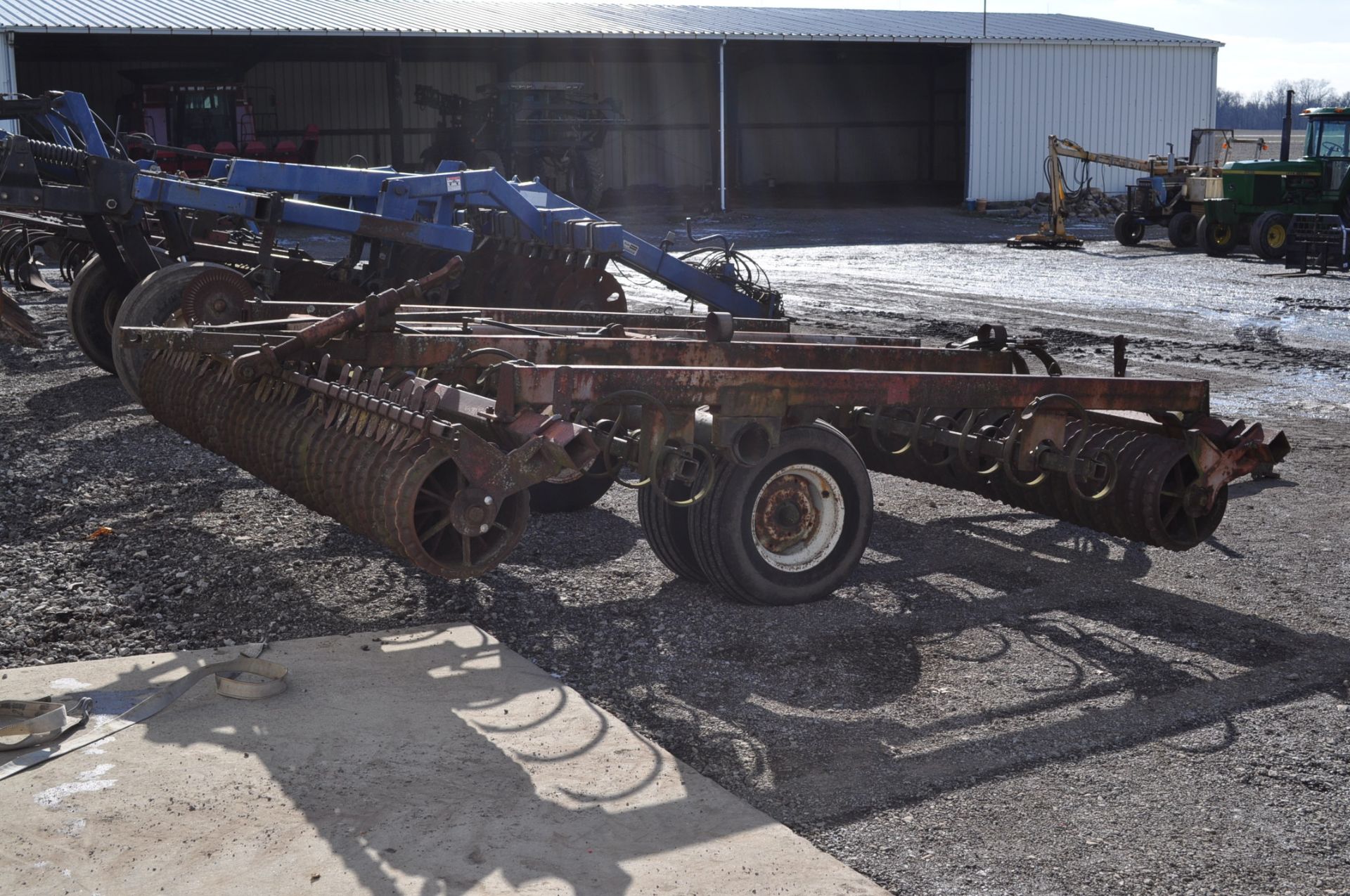 13’ International 415 cultimulcher, rear hitch - Image 3 of 10