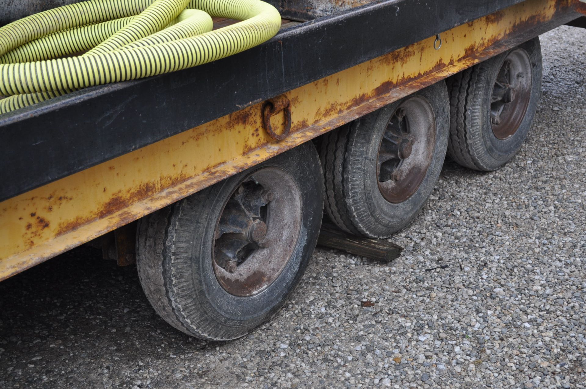 16’+5’ homemade equipment trailer, 8’ wide, tri axle, ramps, electric brakes, 8-14.5 tires, pintle - Image 5 of 6