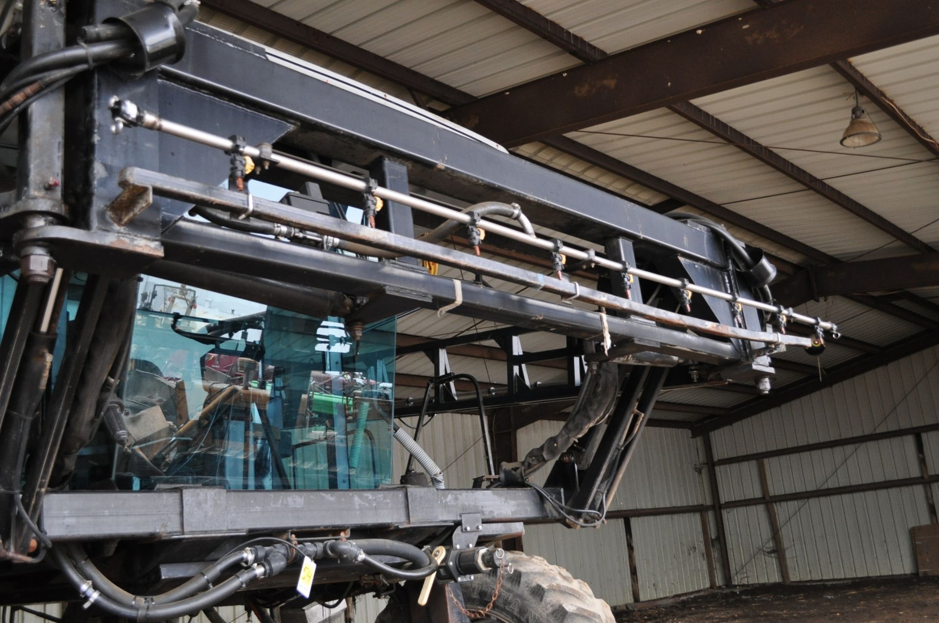 Silver Wheels Voyager 2000 sprayer, 14.9R46 tires, hydrostatic, 90’ boom, 15” nozzle spacing, 1000 - Image 11 of 21