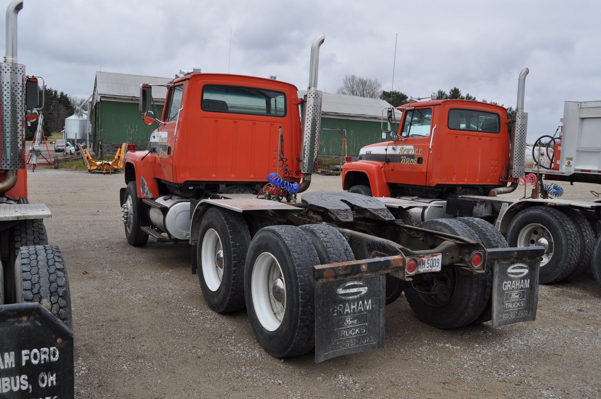 1987 Ford L9000 semi truck, day cab, Cummins 855, Eaton 13-spd, pto, 2-line wet kit, 190” WB, spring - Image 4 of 20