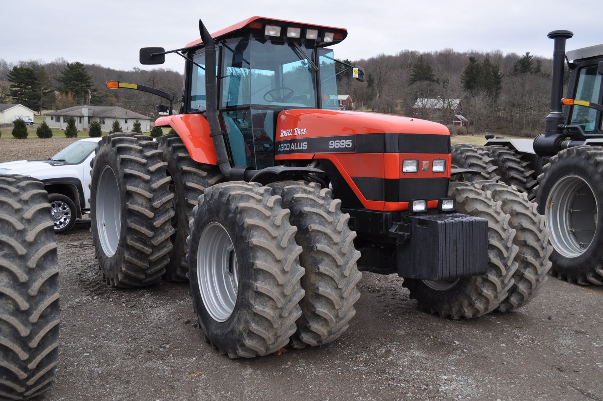 Agco Allis 9695 MFWD tractor, 520/85 R 42 rear duals, 420/90 R 30 front duals, fenders, frt wts, 3 - Image 2 of 18