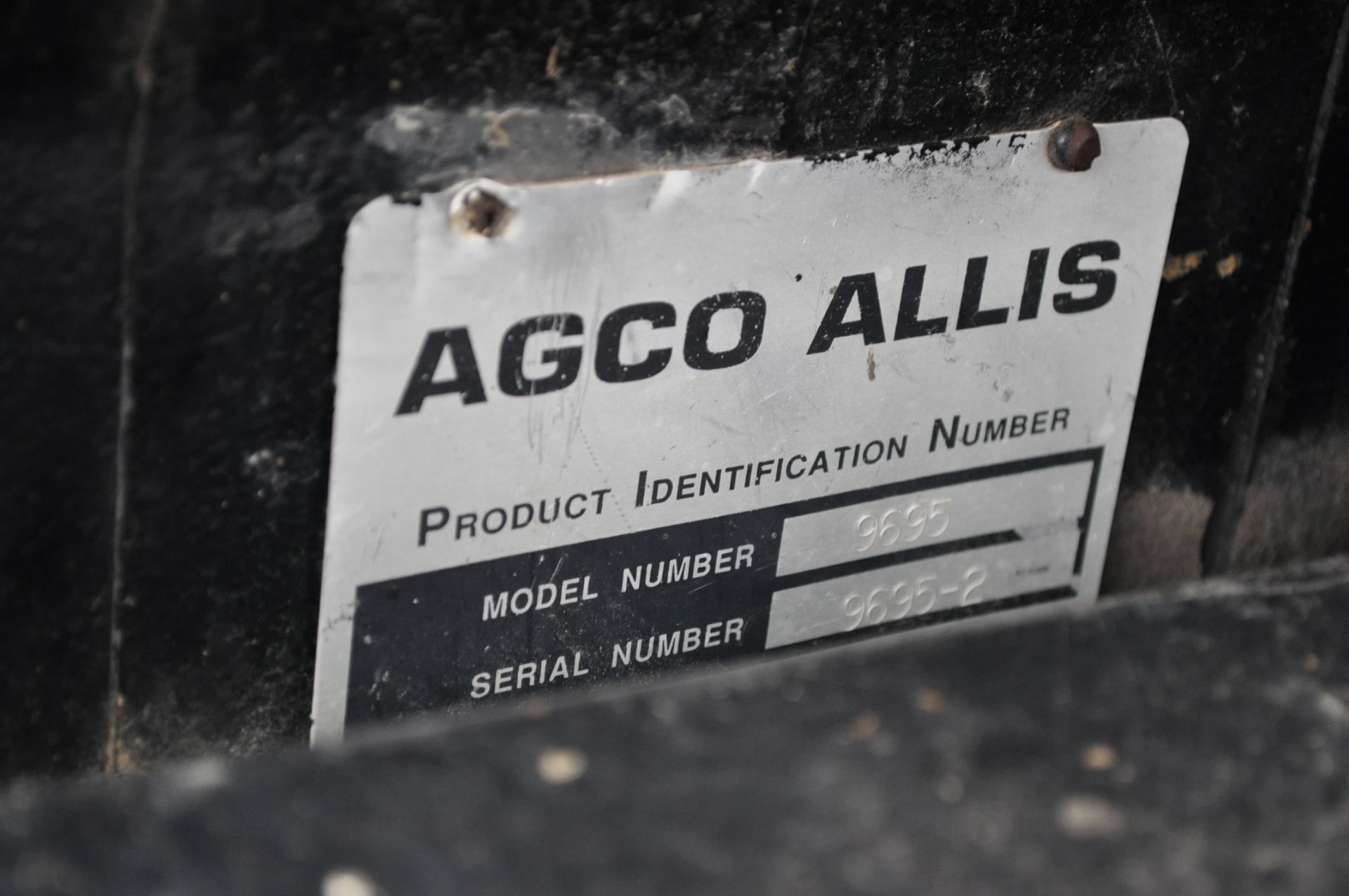 Agco Allis 9695 MFWD tractor, 520/85 R 42 rear duals, 420/90 R 30 front duals, fenders, frt wts, 3 - Image 14 of 18