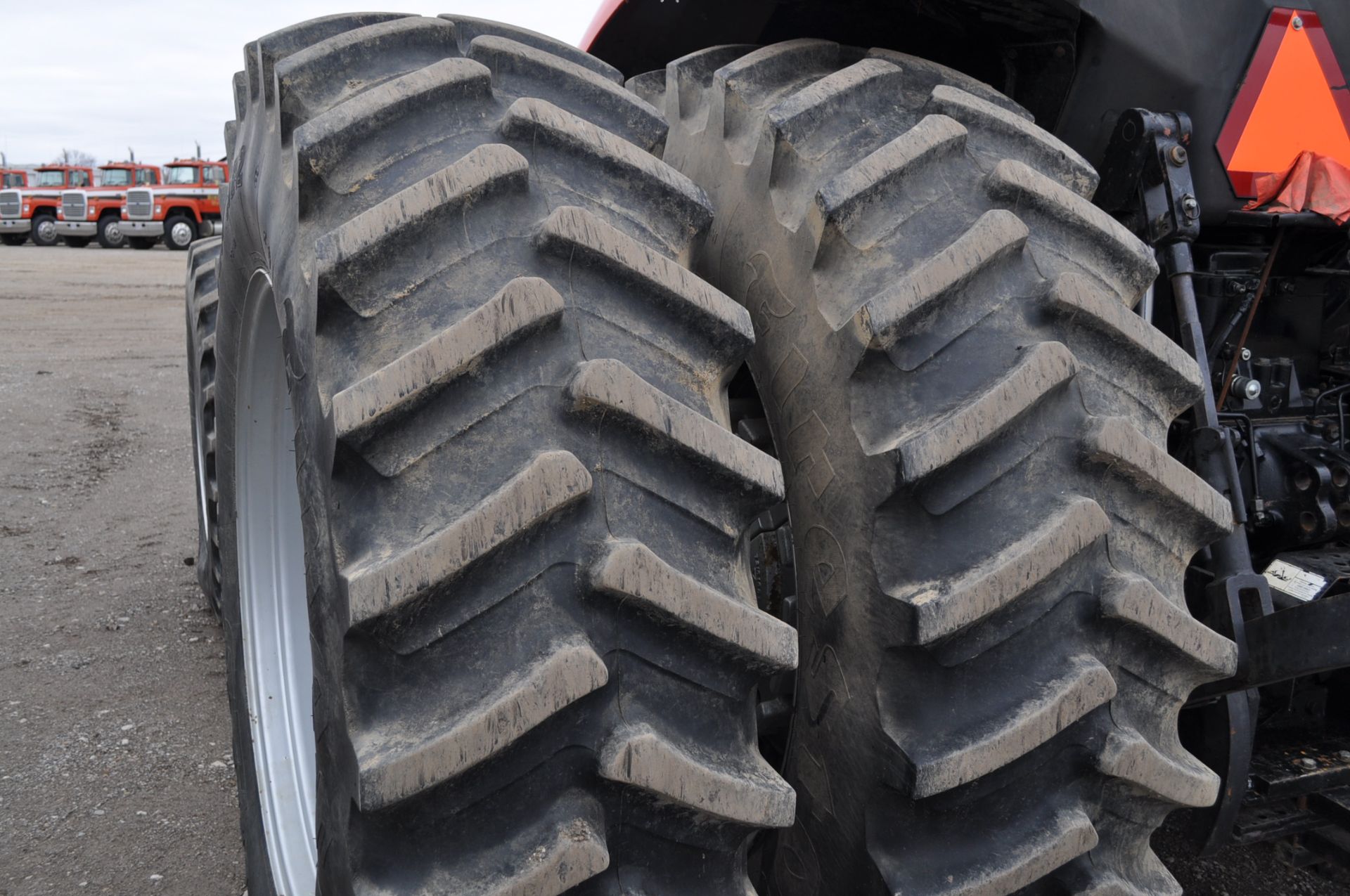 Agco Allis 9695 MFWD tractor, 520/85 R 42 rear duals, 420/90 R 30 front duals, fenders, frt wts, 3 - Image 6 of 18