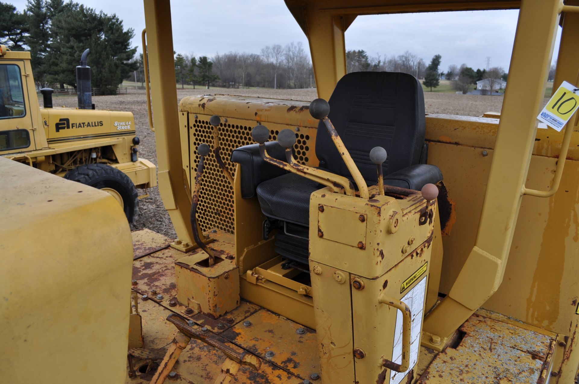 Fiat-Allis 41-B dozer, 32” wide tracks, 2-way 18 ½’ blade, rear ripper, SN 75503356 - Image 15 of 22