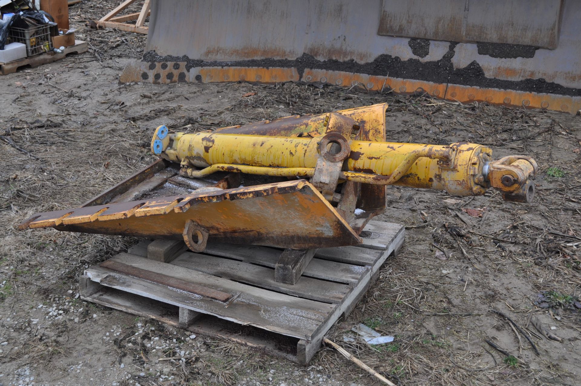 Fiat-Allis 41-B dozer, 32” wide tracks, 2-way 18 ½’ blade, rear ripper, SN 75503356 - Image 22 of 22