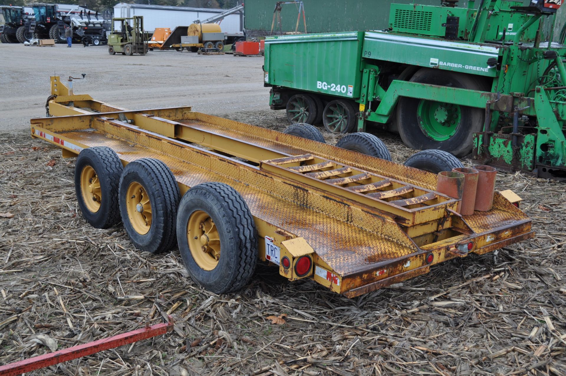 15’ x 78’ pintle hitch equipment trailer, tri-axle, 8-14.5 tires, ramps, elec brake, NO title - Image 4 of 9