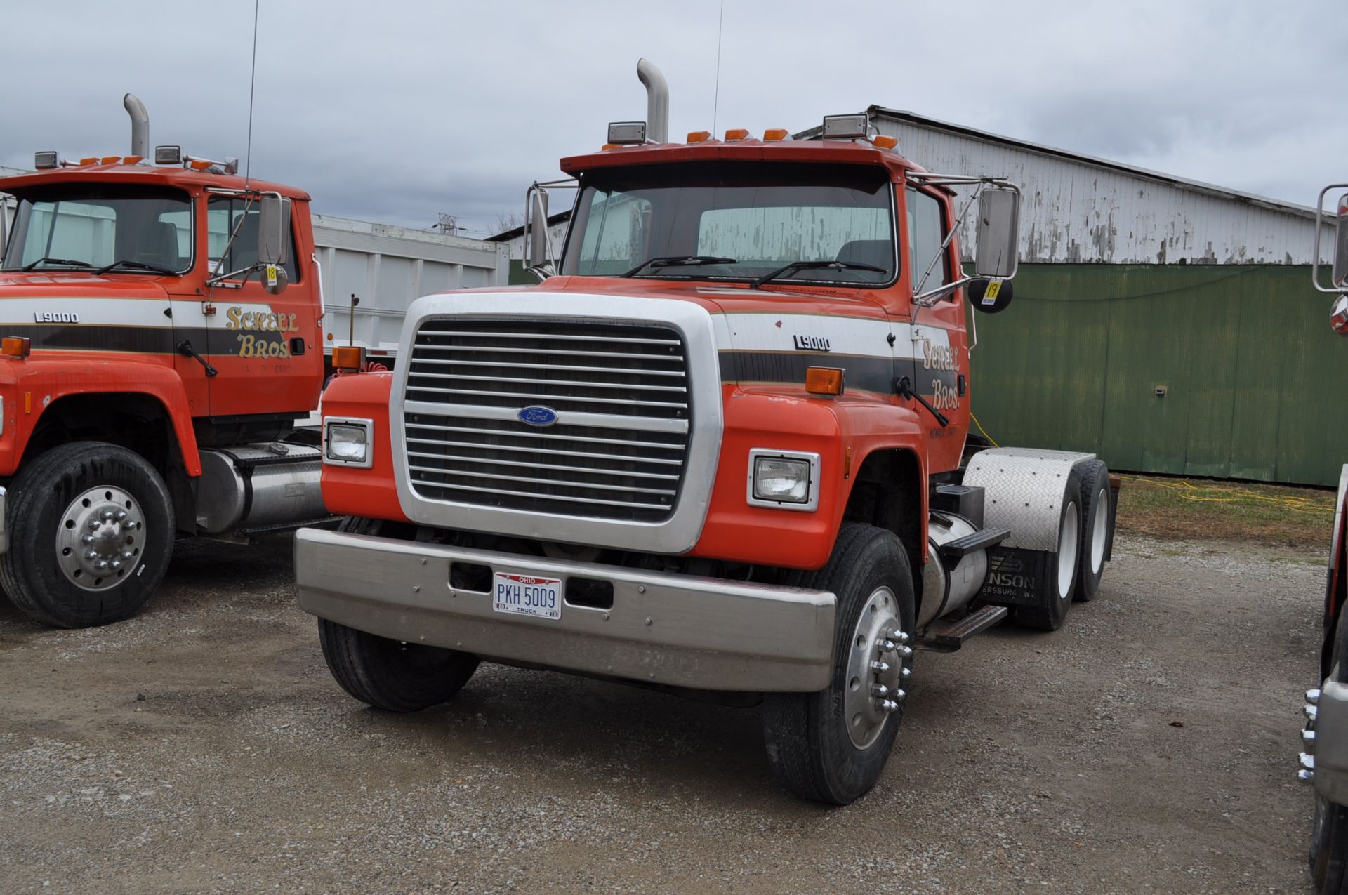 1987 Ford L9000 semi truck, day cab, Cummins 855, Eaton 13-spd, pto, 2-line wet kit, 190” WB, spring