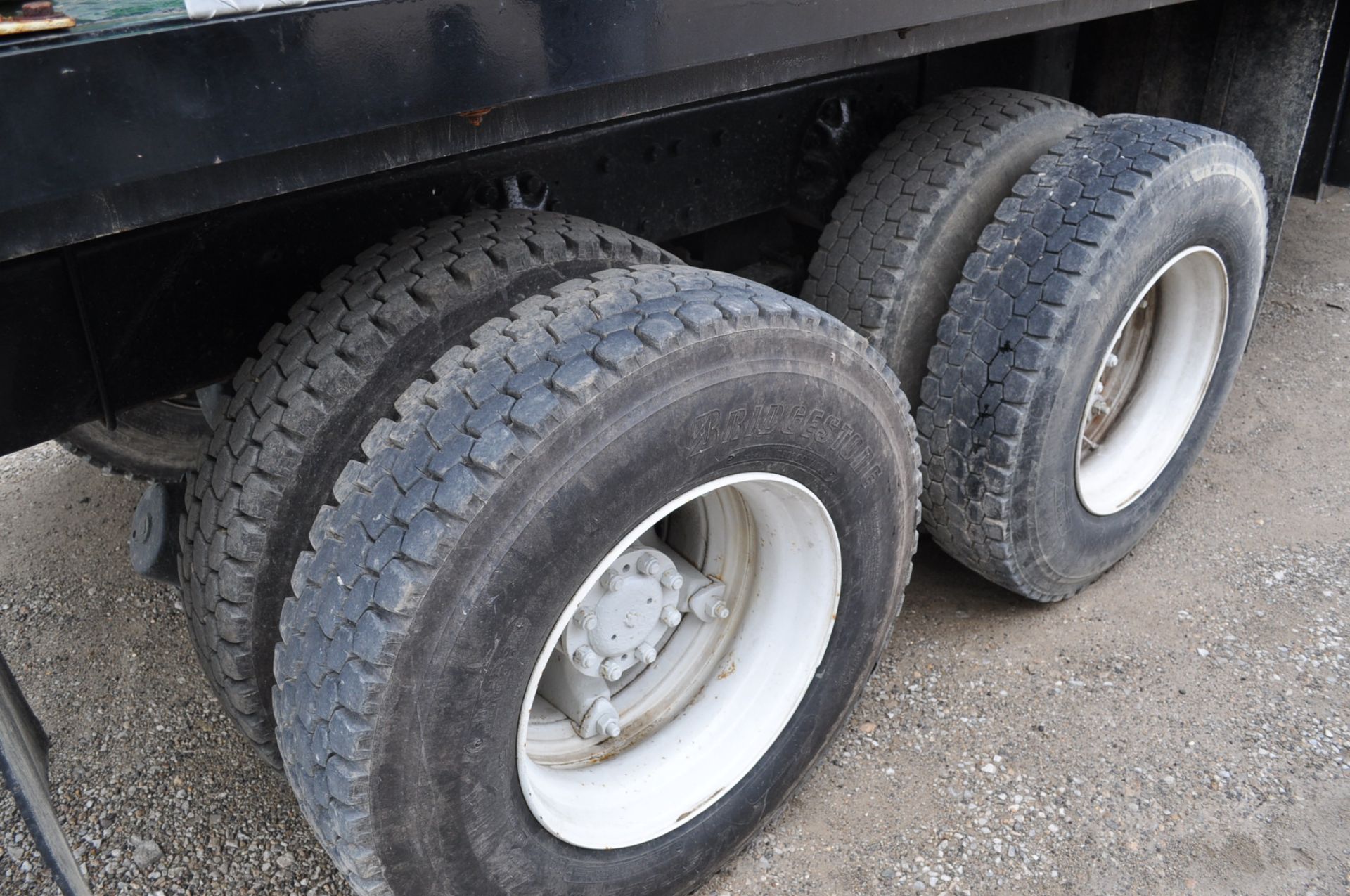 1973 Ford L9000 truck, tandem axle, Reman Cummins 855 eng., Eaton 13 speed, twin screw, 11 R 22.5 - Image 16 of 25