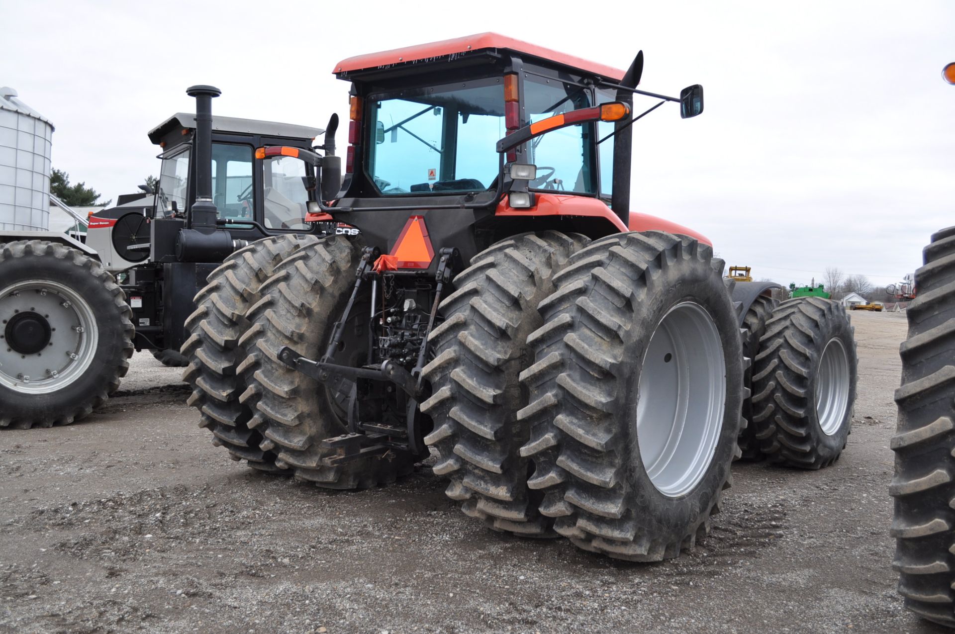 Agco Allis 9695 MFWD tractor, 520/85 R 42 rear duals, 420/90 R 30 front duals, fenders, frt wts, 3 - Image 3 of 18