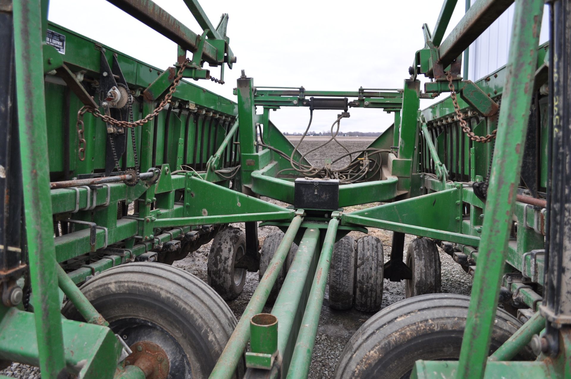 30' Great Plains Solid Stand drill, ground drive, V rubber closing wheels, markers, extra - Image 13 of 13